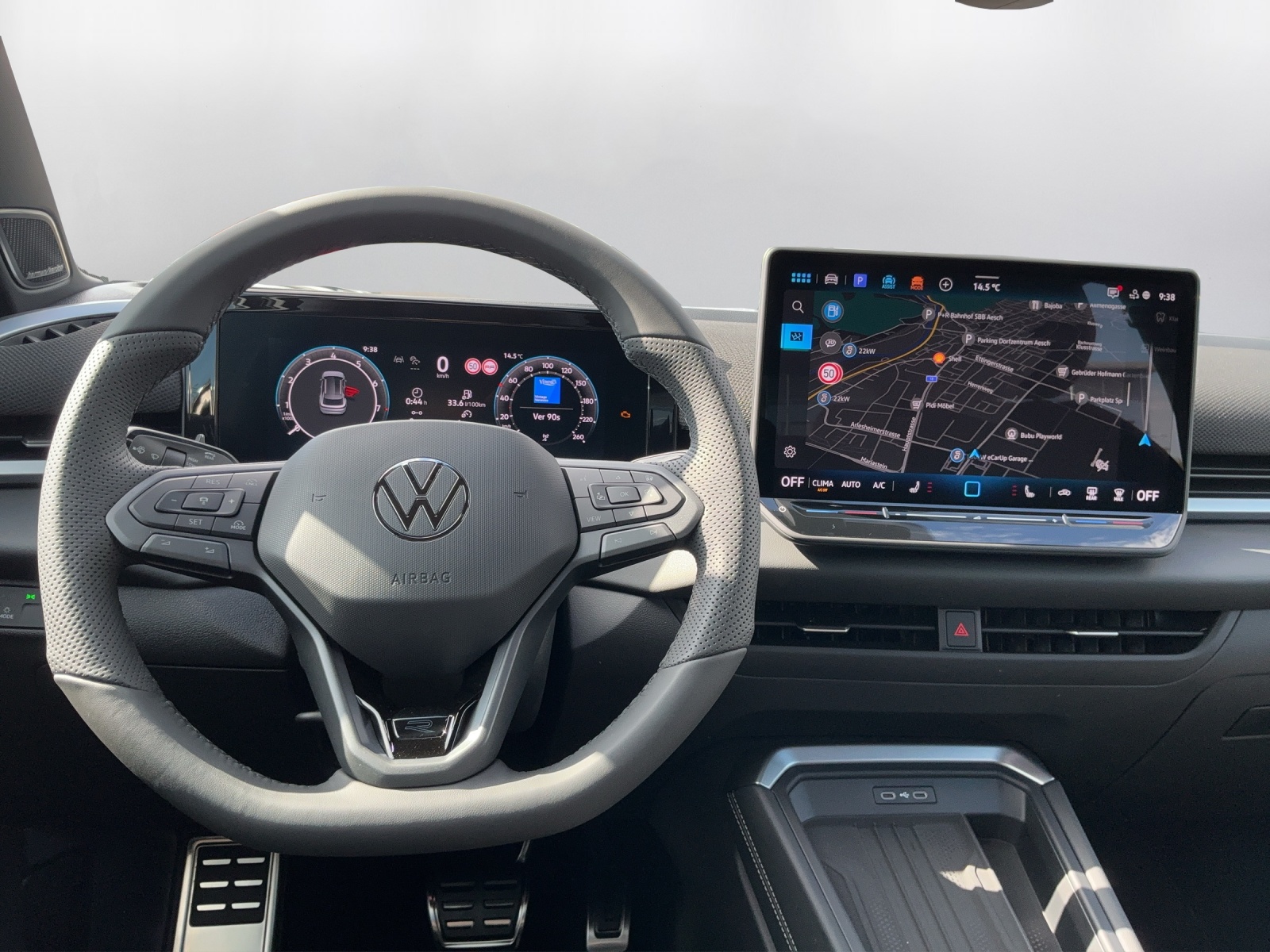 VW T-Roc 1.5 eTSI mHEV R-Line DSG-image-6