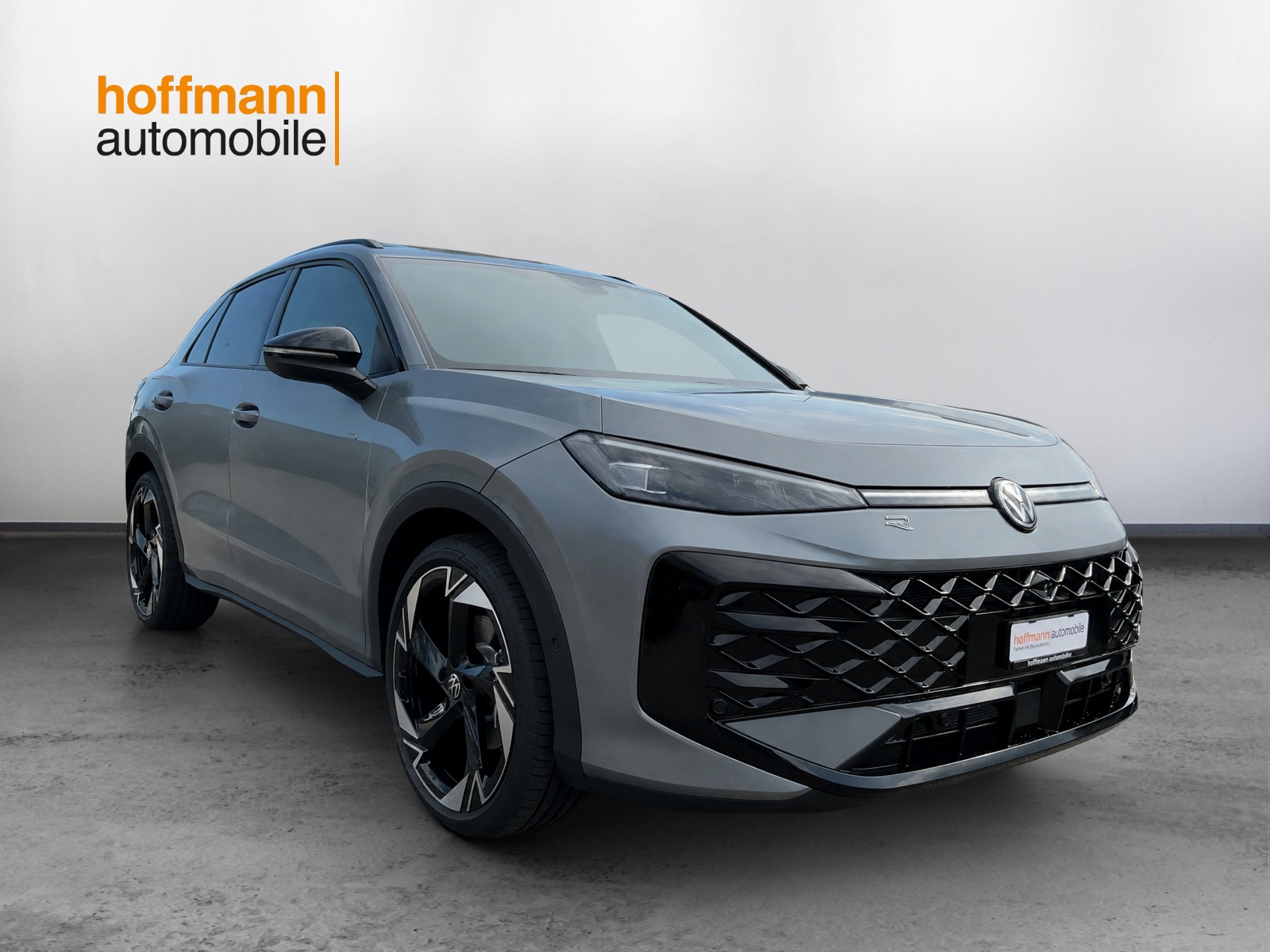 VW T-Roc 1.5 eTSI mHEV R-Line DSG-showroom-element-2