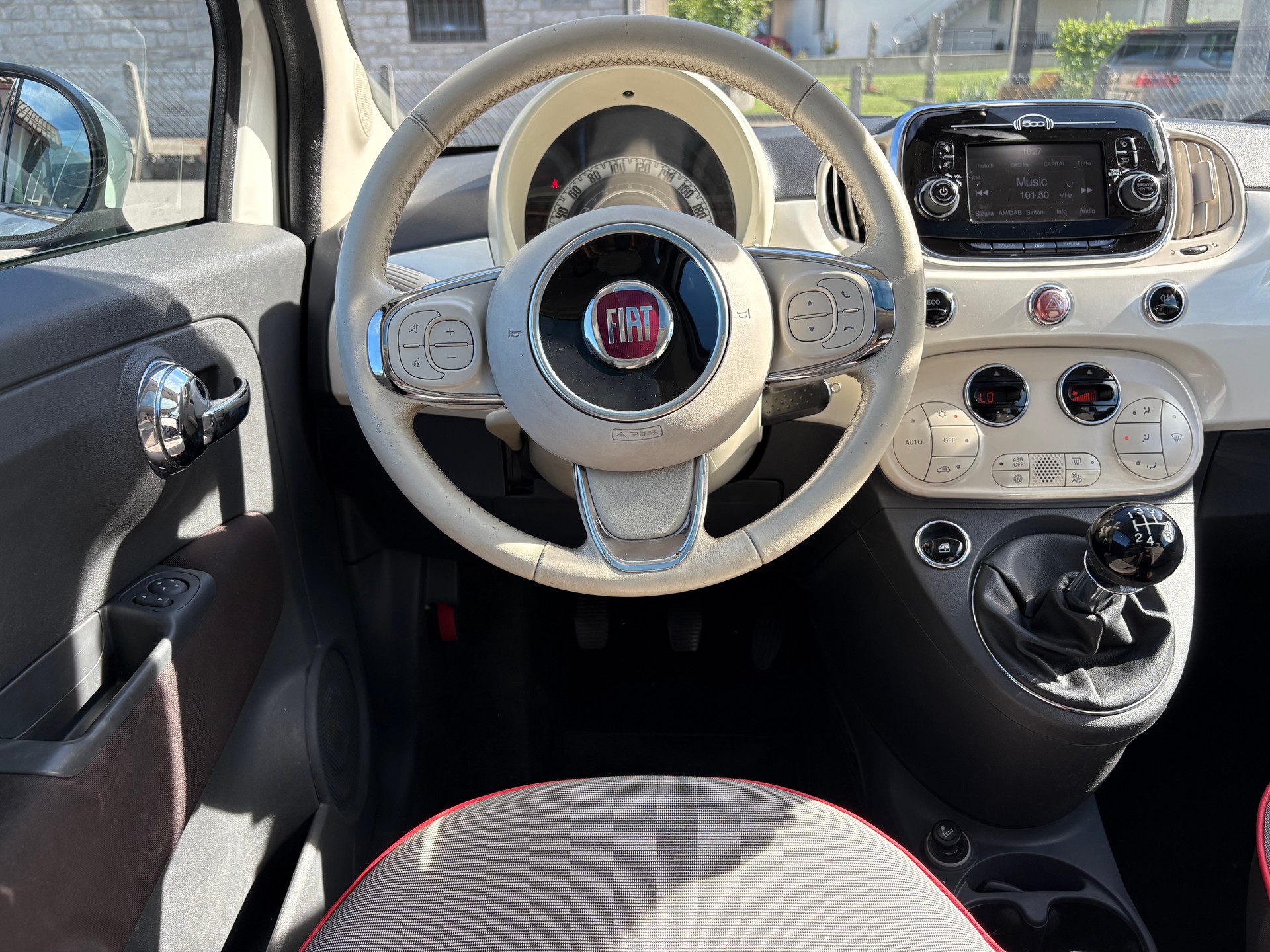 FIAT 500 0.9 Twinair Turbo Lounge-image-12