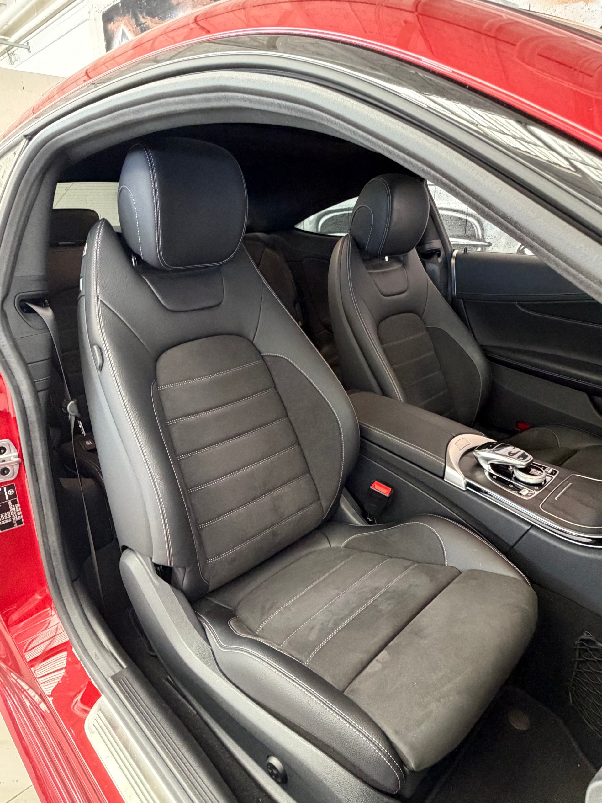 MERCEDES-BENZ C 300 Coupé AMG Line 9G-tronic-image-10