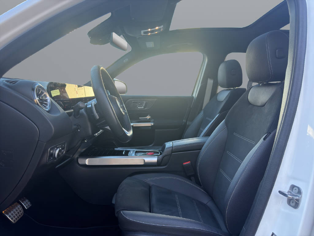 MERCEDES-BENZ GLB 250 AMG Line 4matic-image-8