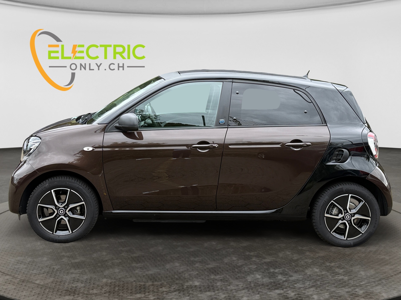 SMART forfour EQ-showroom-element-1