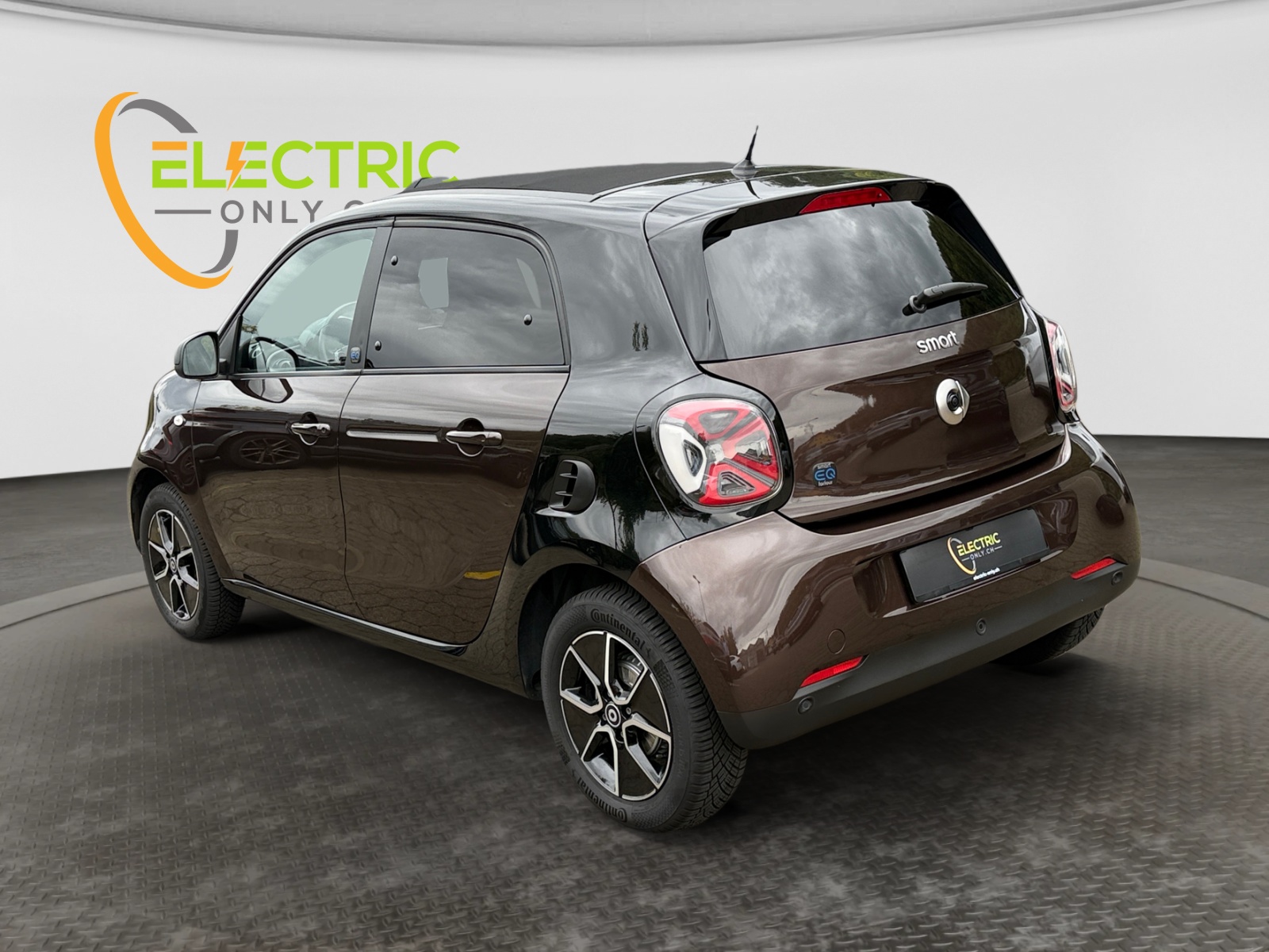 SMART forfour EQ-showroom-element-2