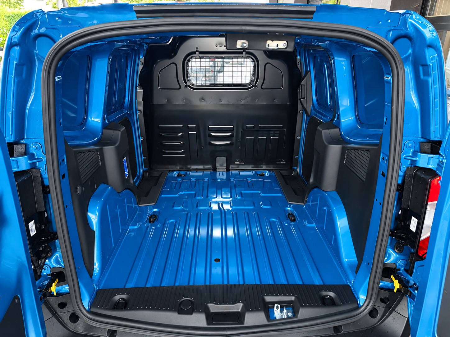 FORD Transit Courier Van 1.0 EcoBoost Trend-image-7