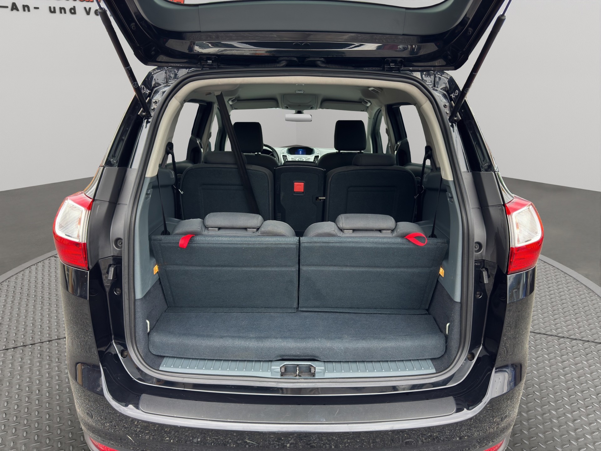 FORD Grand C-Max 1.6 TDCi Carving-image-5