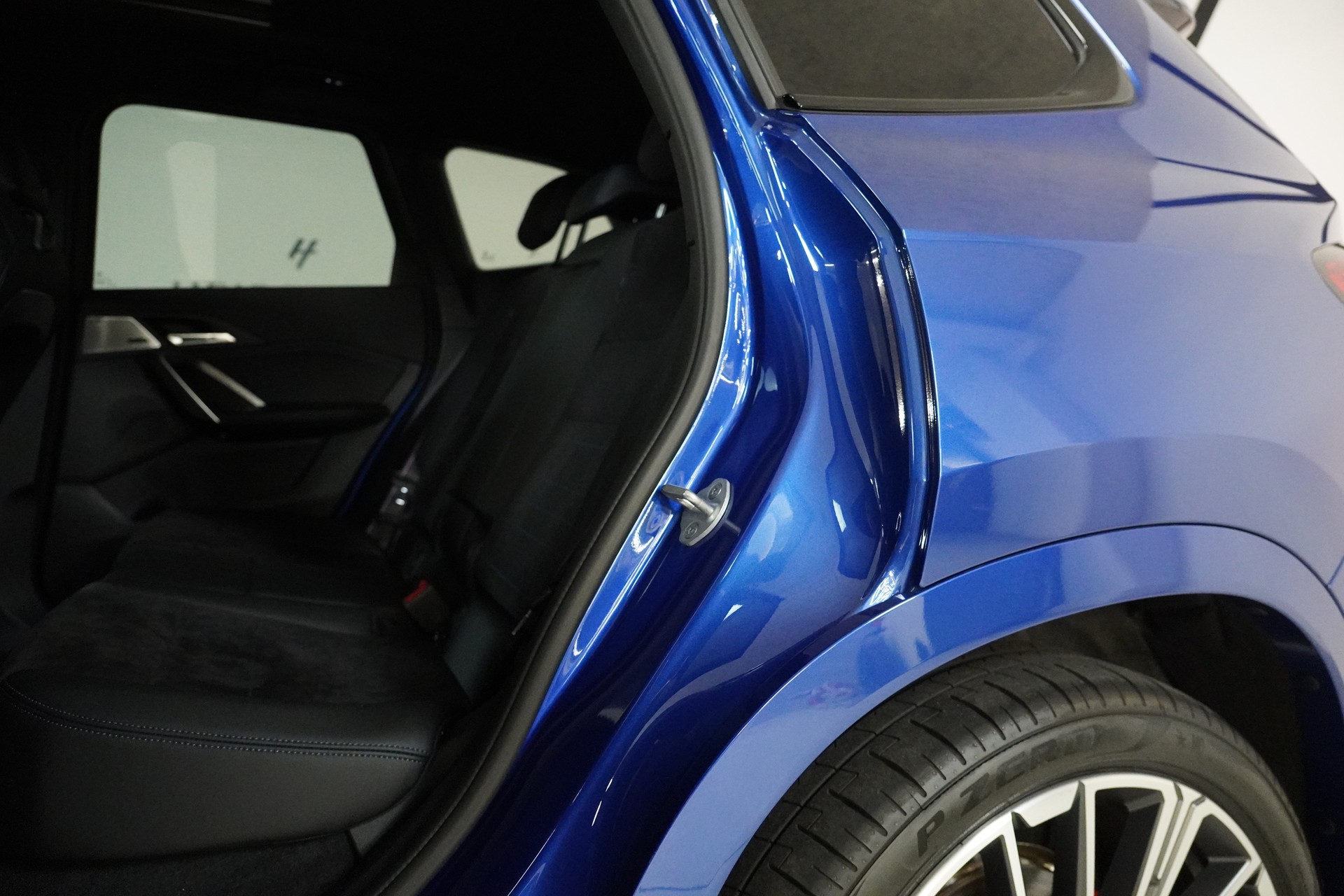 BMW iX1 xDrive 30 M Sport Pro-image-13