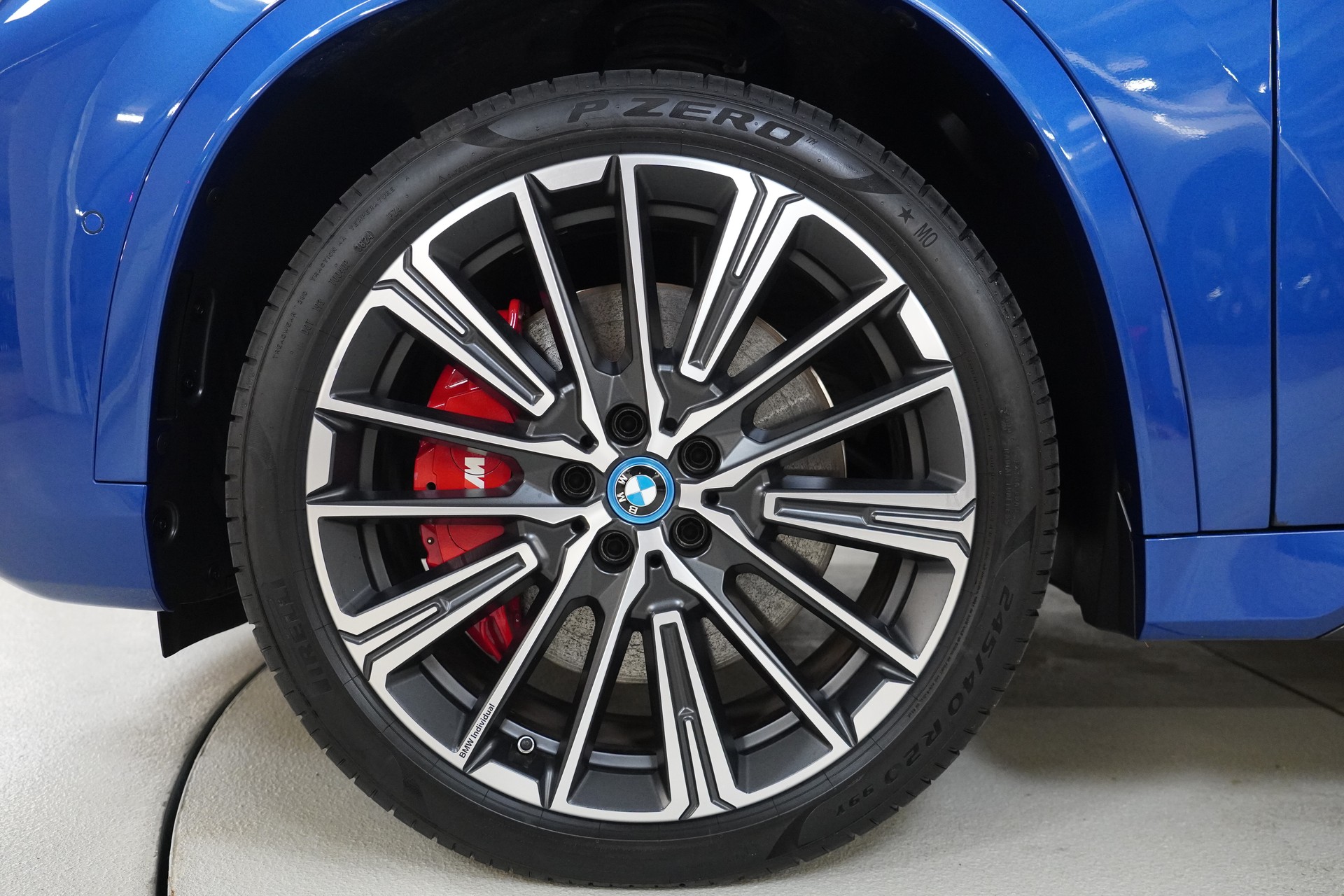 BMW iX1 xDrive 30 M Sport Pro-image-10