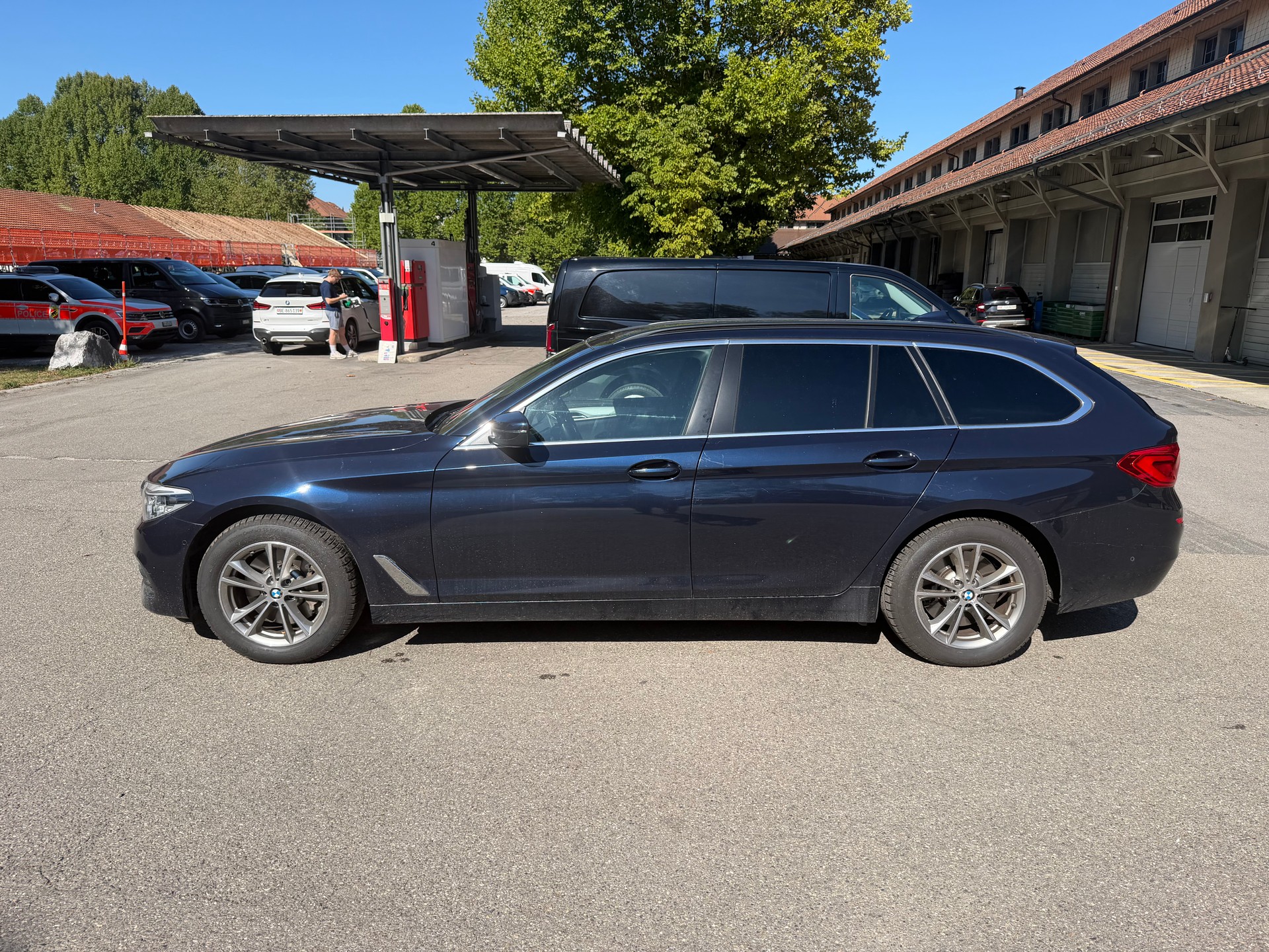 BMW 530d xDrive Touring Steptronic-image-3