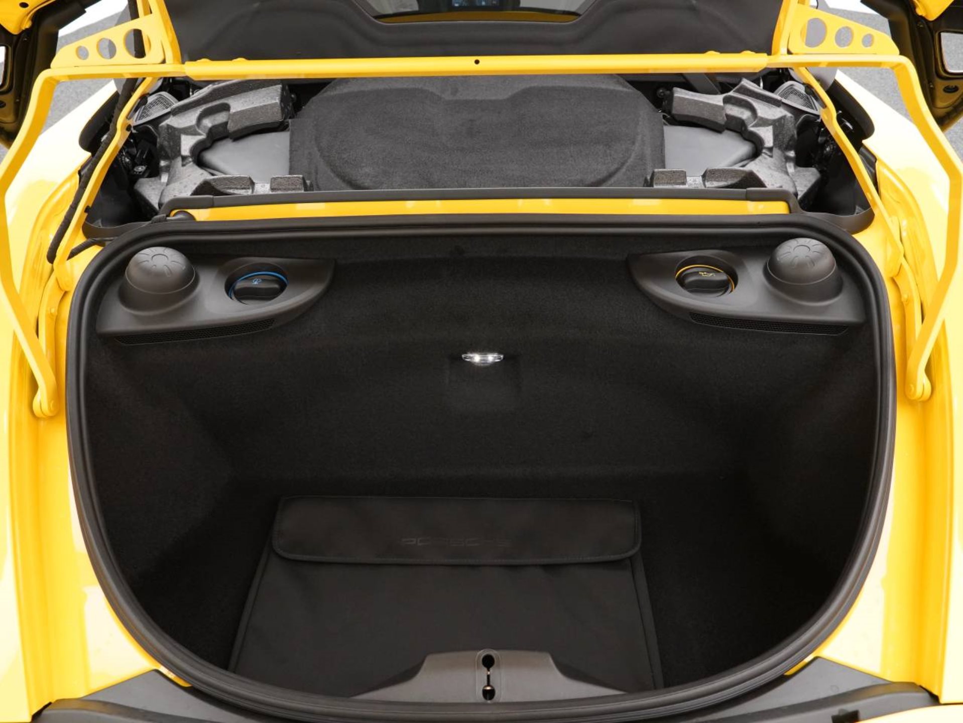 PORSCHE 718 Spyder RS-image-28