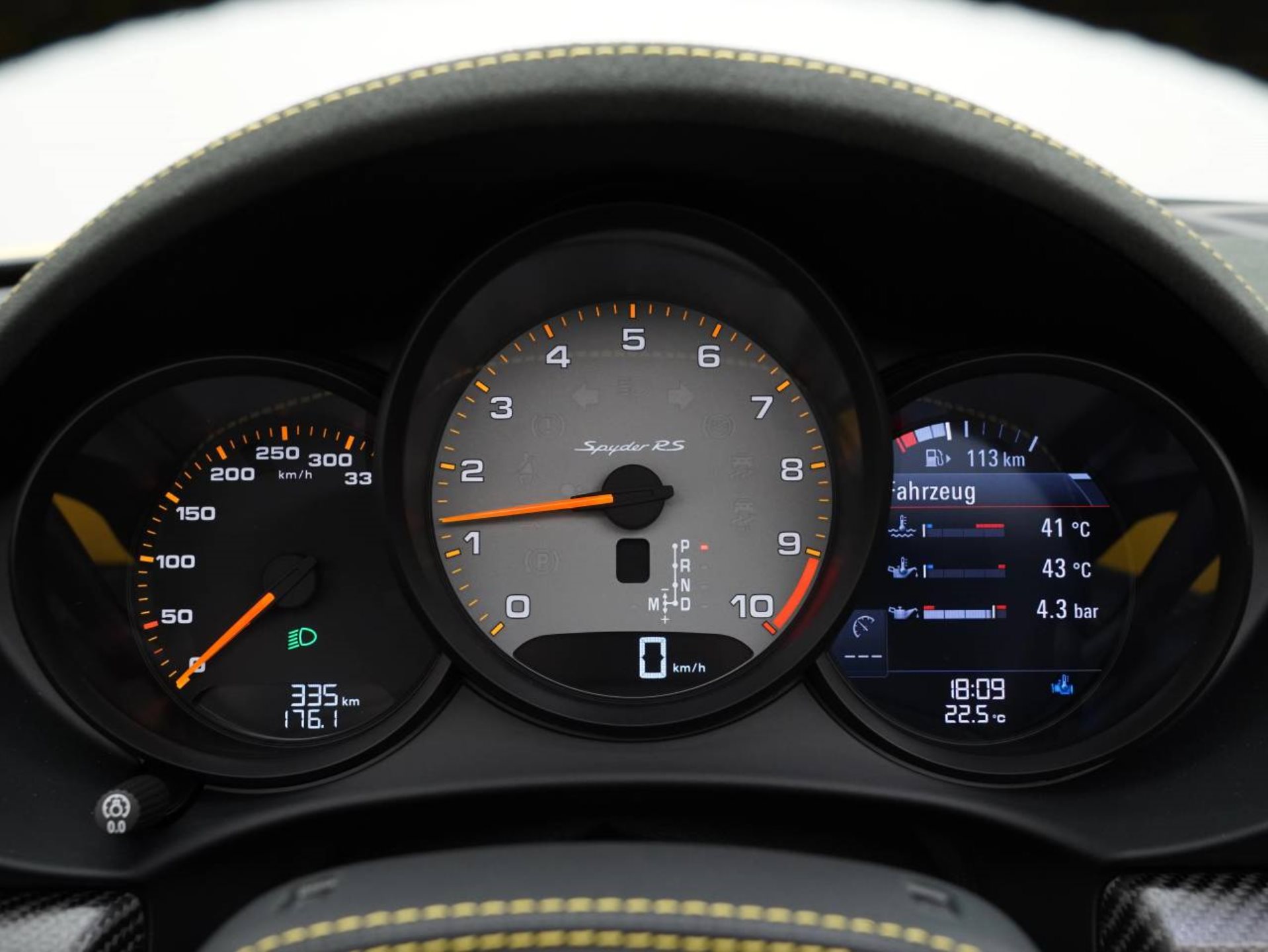 PORSCHE 718 Spyder RS-image-16