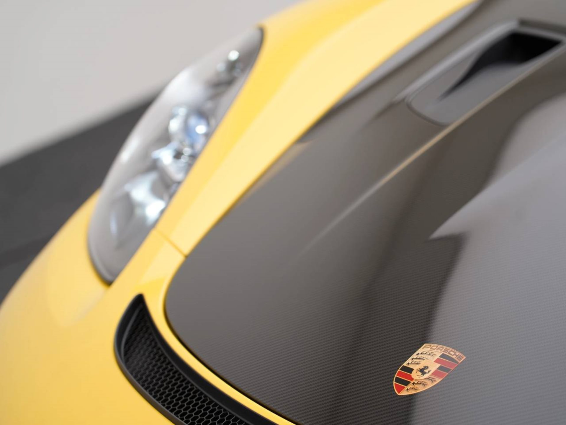 PORSCHE 718 Spyder RS-image-13