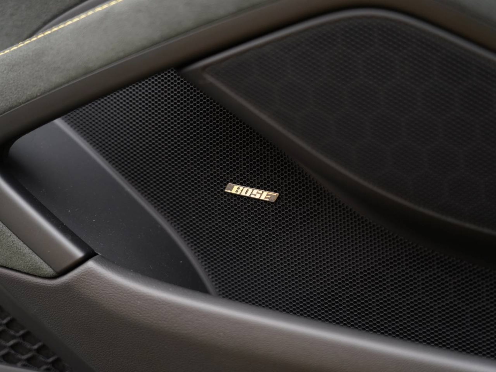 PORSCHE 718 Spyder RS-image-29