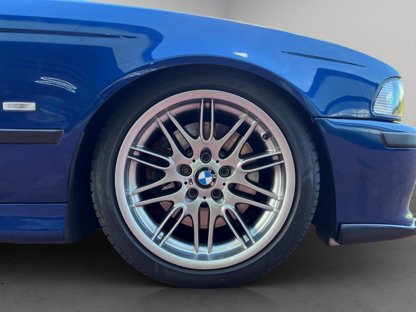 BMW M5-image-10