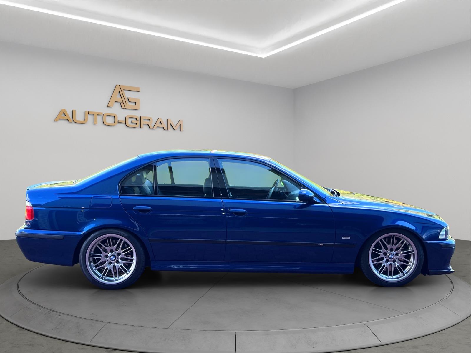 BMW M5-image-5