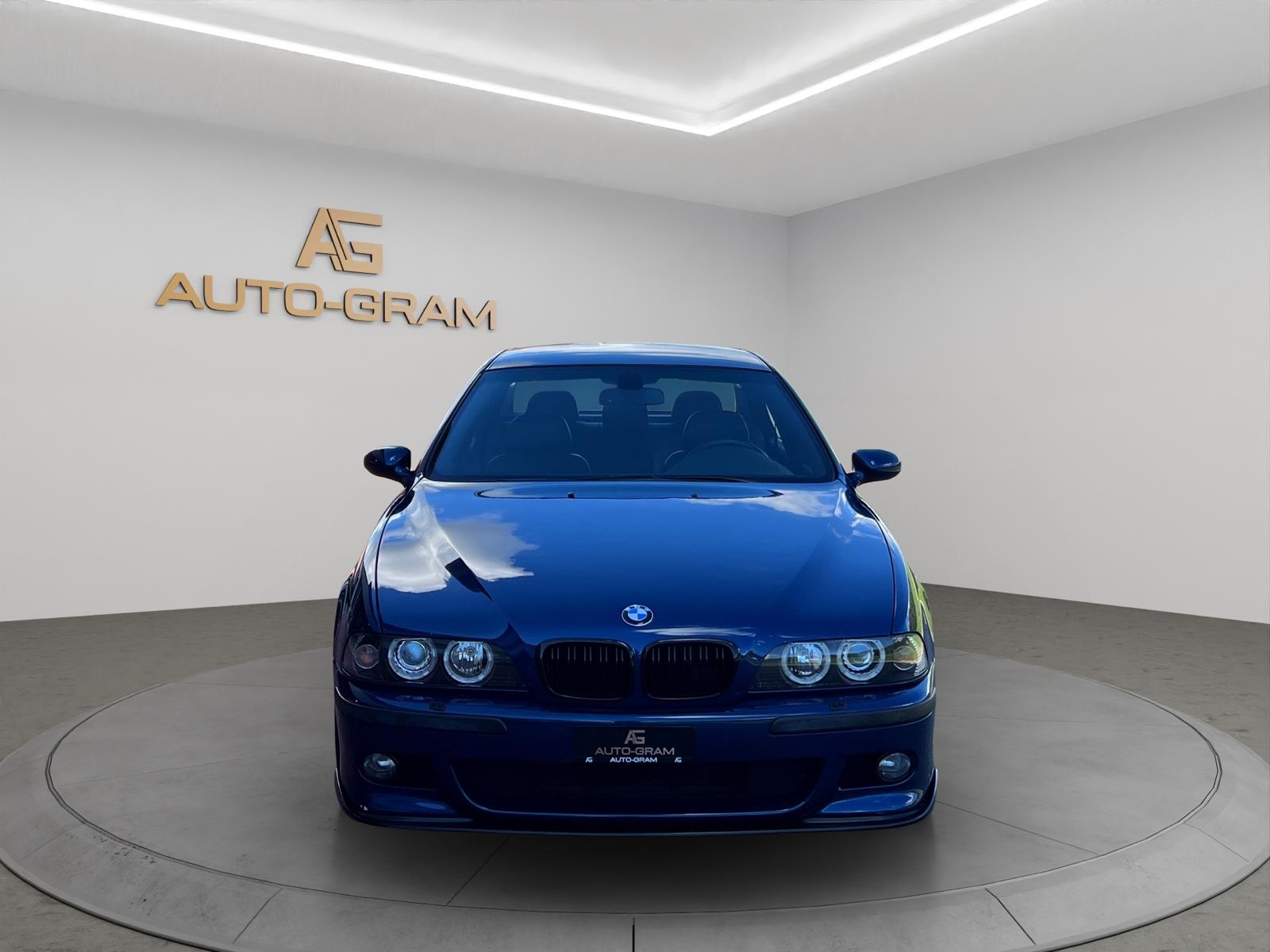 BMW M5-image-7