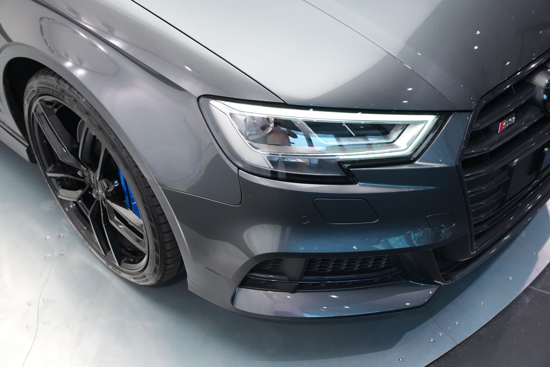 AUDI S3 Limousine 2.0 TFSI quattro S-tronic *CH-Fahrzeug* *Magnetic Ride* *B&O*-image-41