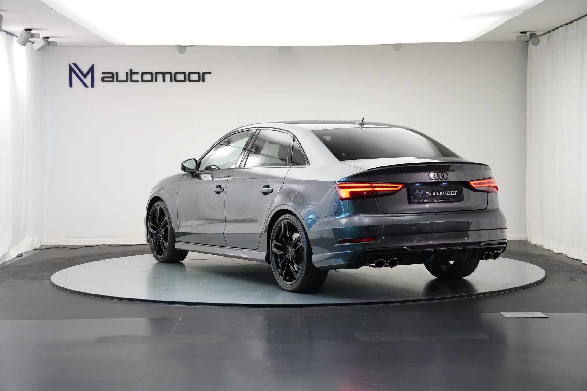 AUDI S3 Limousine 2.0 TFSI quattro S-tronic *CH-Fahrzeug* *Magnetic Ride* *B&O*-image-6