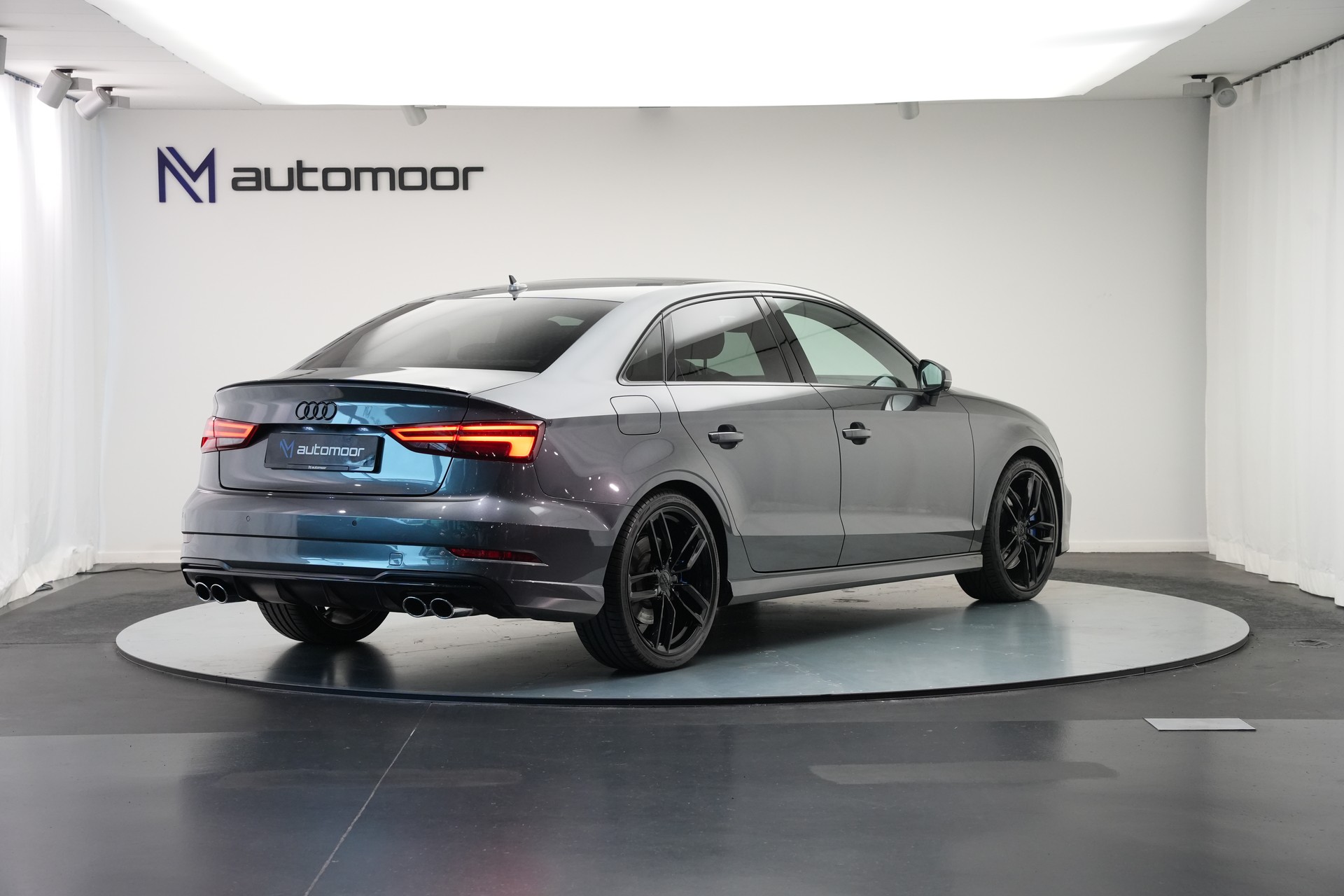 AUDI S3 Limousine 2.0 TFSI quattro S-tronic *CH-Fahrzeug* *Magnetic Ride* *B&O*-image-4