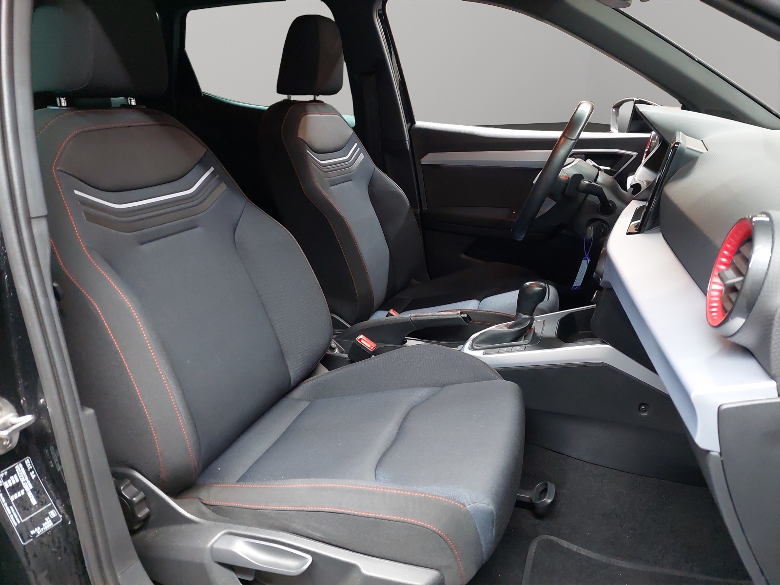 SEAT Arona 1.0 TSI Eco FR DSG-image-8