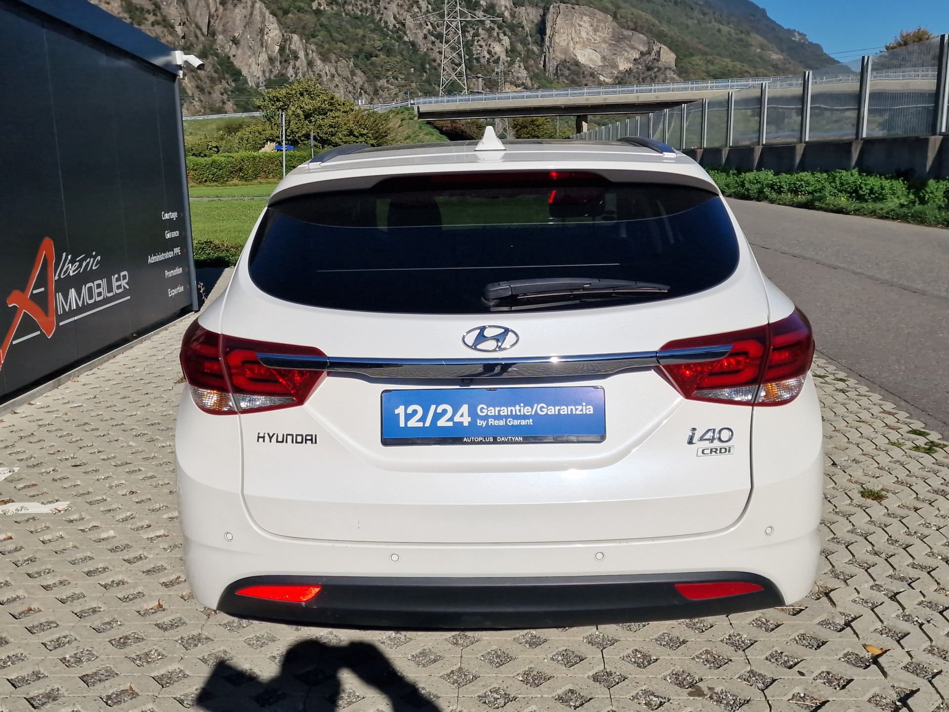 HYUNDAI i40 Wagon 1.7 CRDI Vertex Automatic-image-5