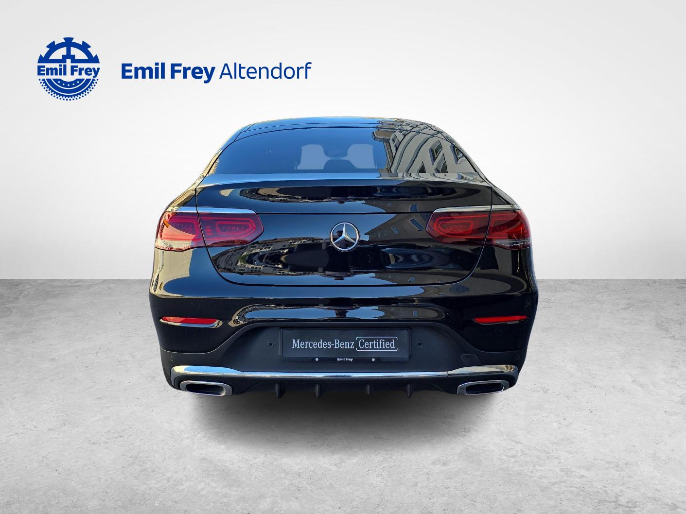 MERCEDES-BENZ GLC 300 4MATIC Coupé AMG Line-image-3