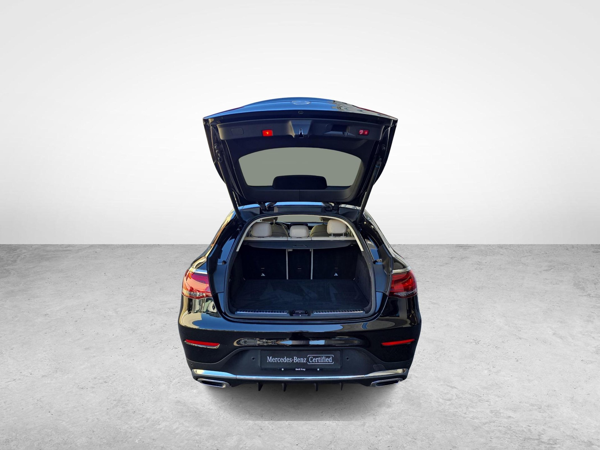 MERCEDES-BENZ GLC 300 4MATIC Coupé AMG Line-image-11