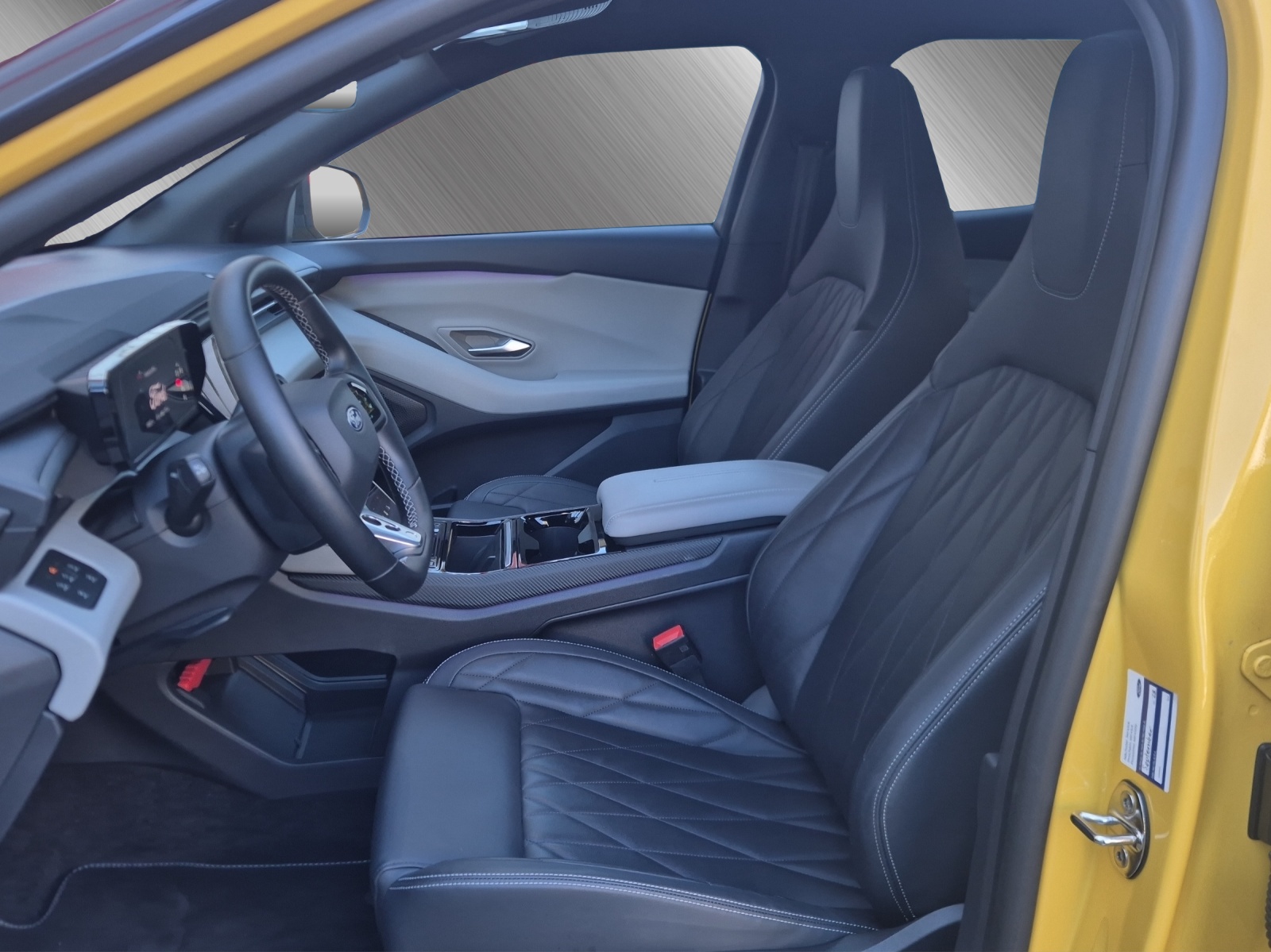 FORD Capri Extended Range 79 kWh Premium AWD-image-9