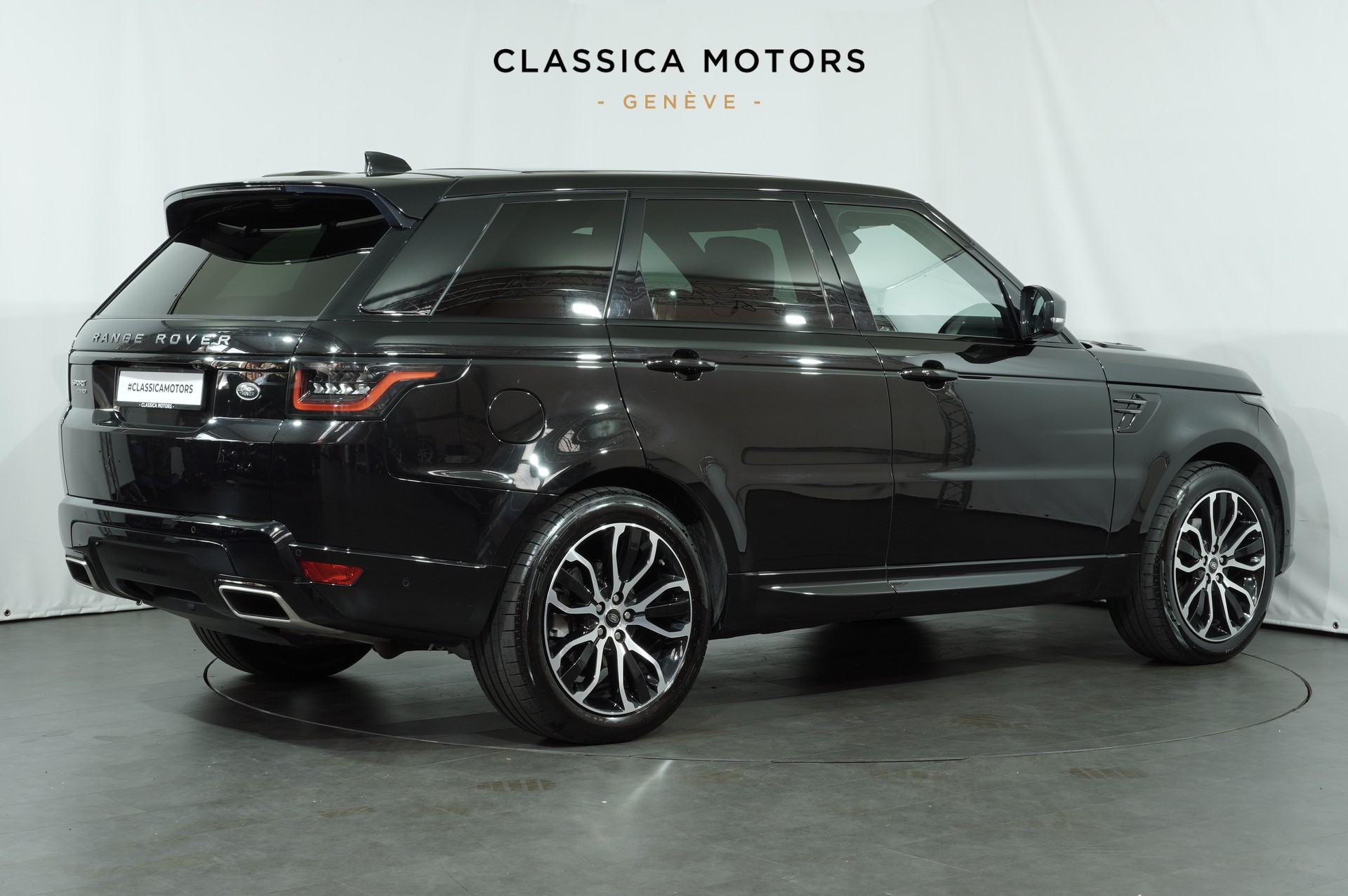 LAND ROVER Range Rover Sport 3.0 SDV6 HSE Dynamic Automatic-image-3
