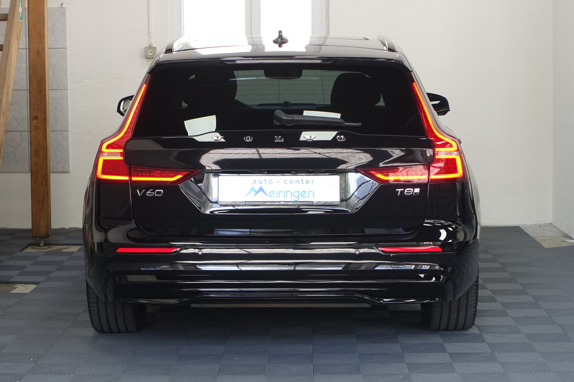 VOLVO V60 2.0 T8 TE Ultra Dark eAWD-image-7