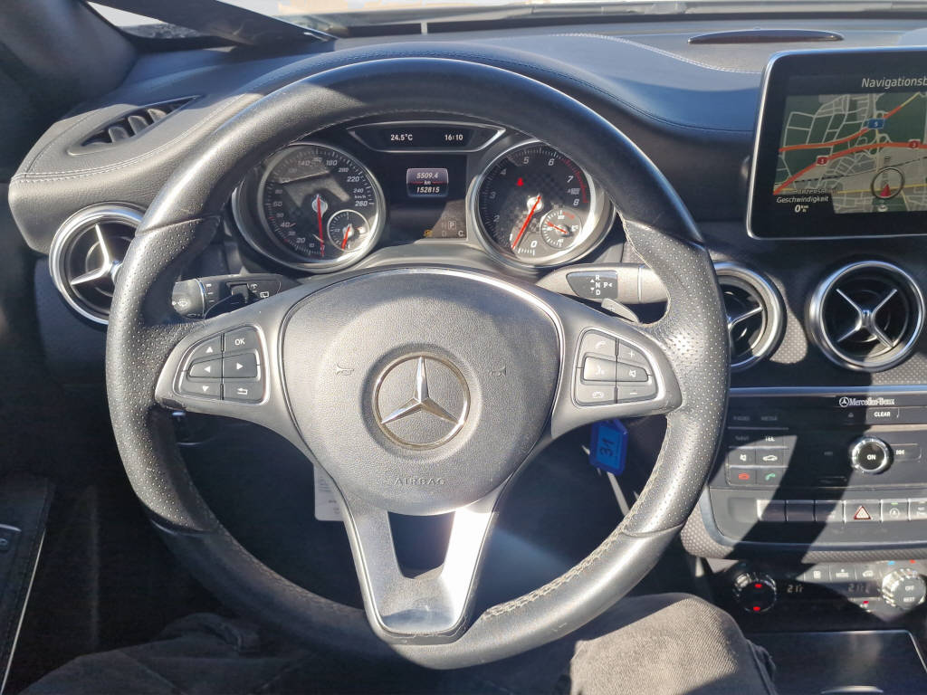 MERCEDES-BENZ A 180 Urban-image-14