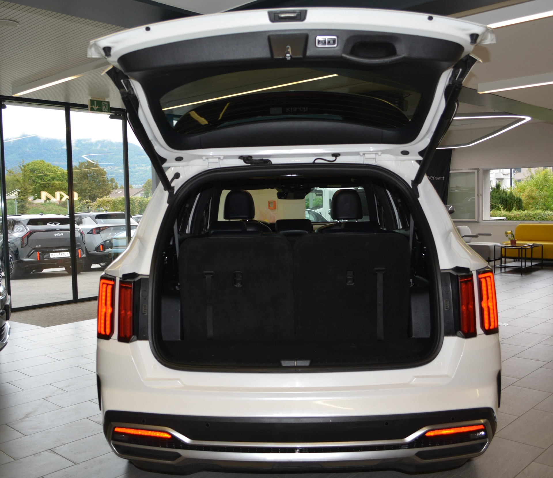 KIA Sorento 1.6 T-GDi Hybrid Style 7P-image-9
