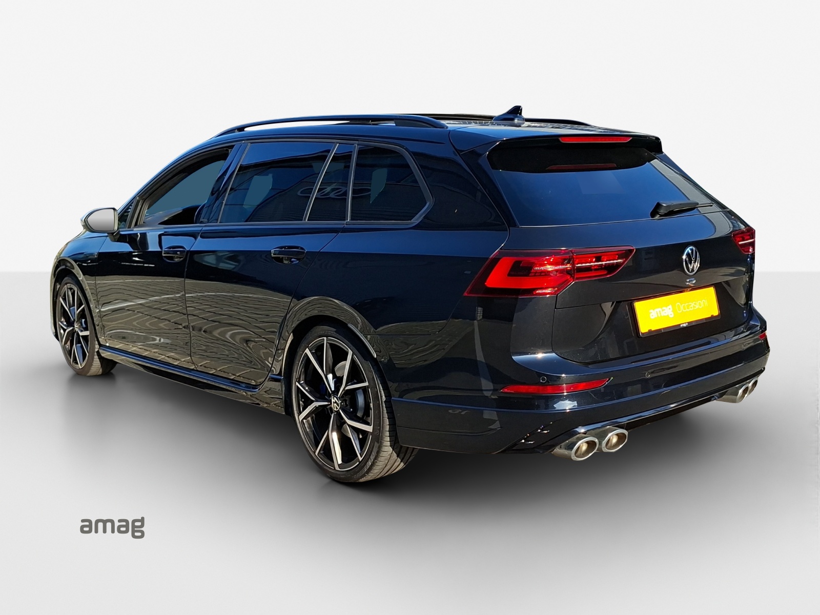 VW Golf Variant 2.0 TSI R DSG 4Motion-image-2