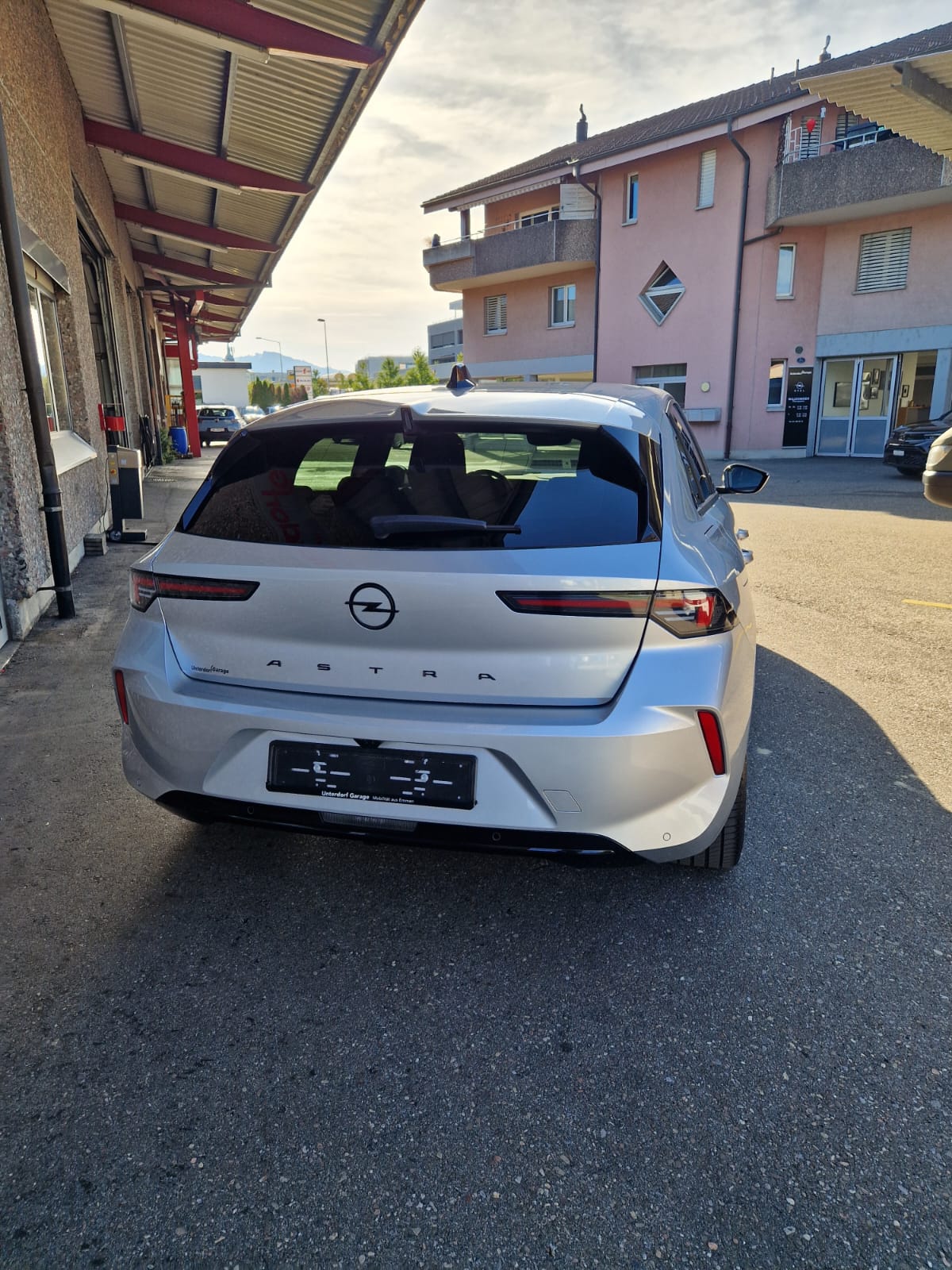 OPEL Astra 1.6 PHEV Turbo Swiss Plus A-image-2