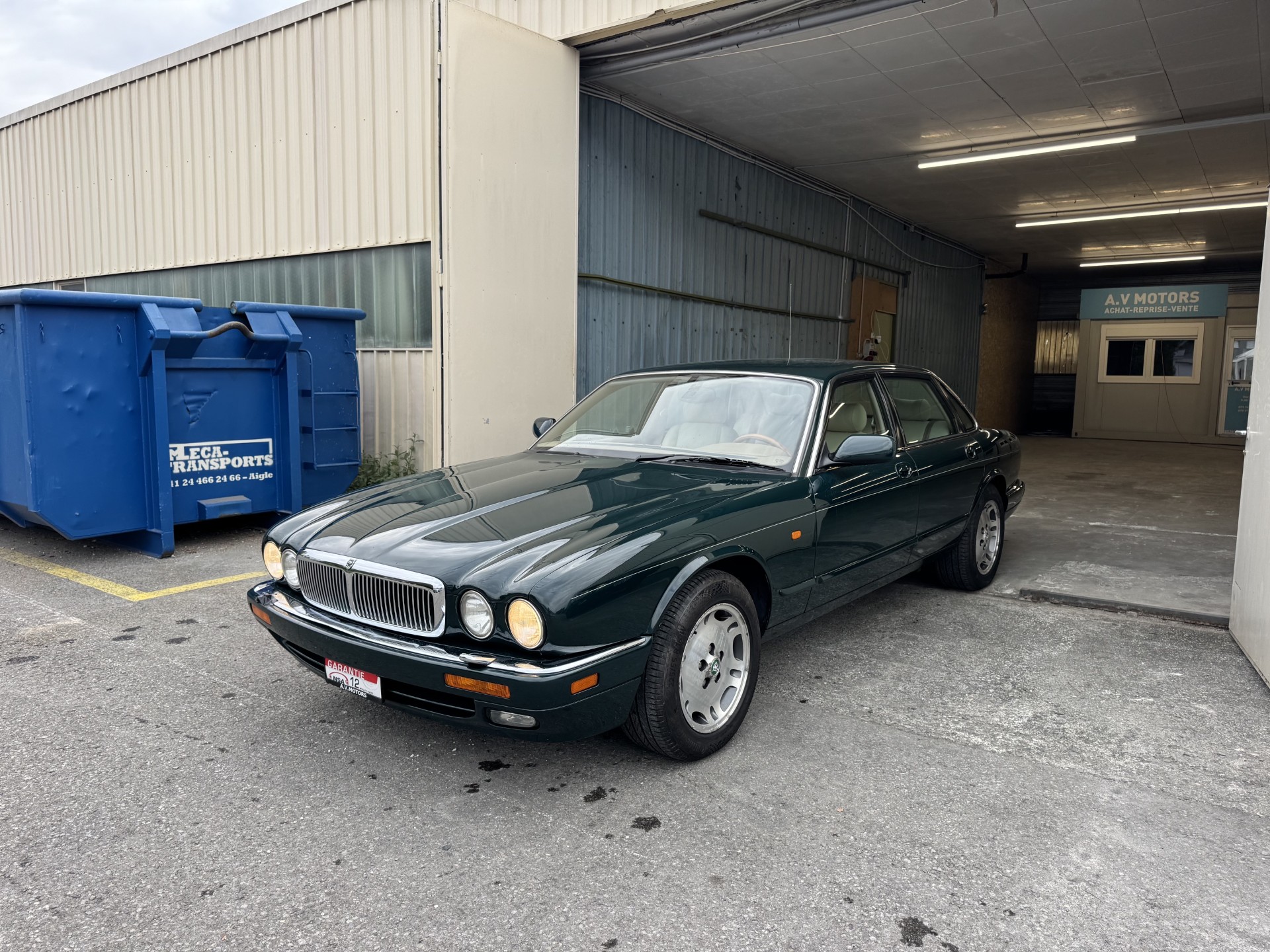 JAGUAR XJ 3.2 Executive