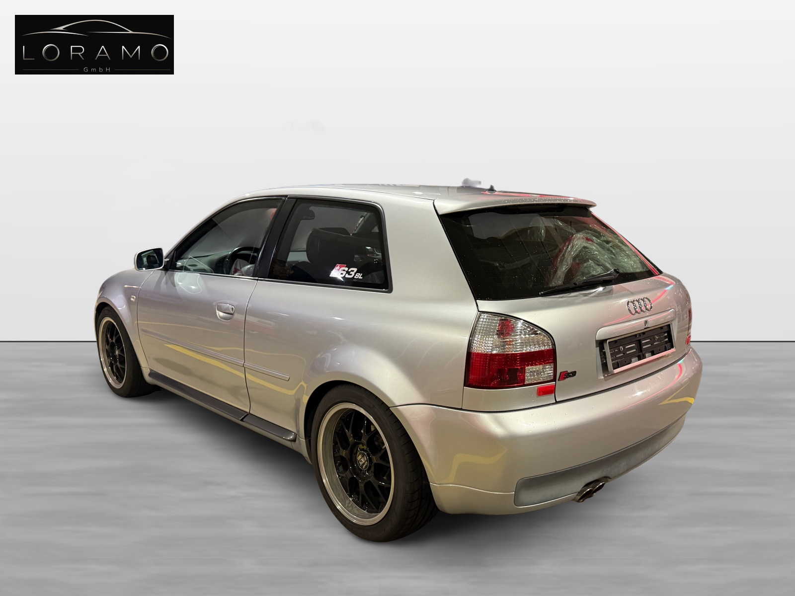 AUDI S3 quattro-image-2