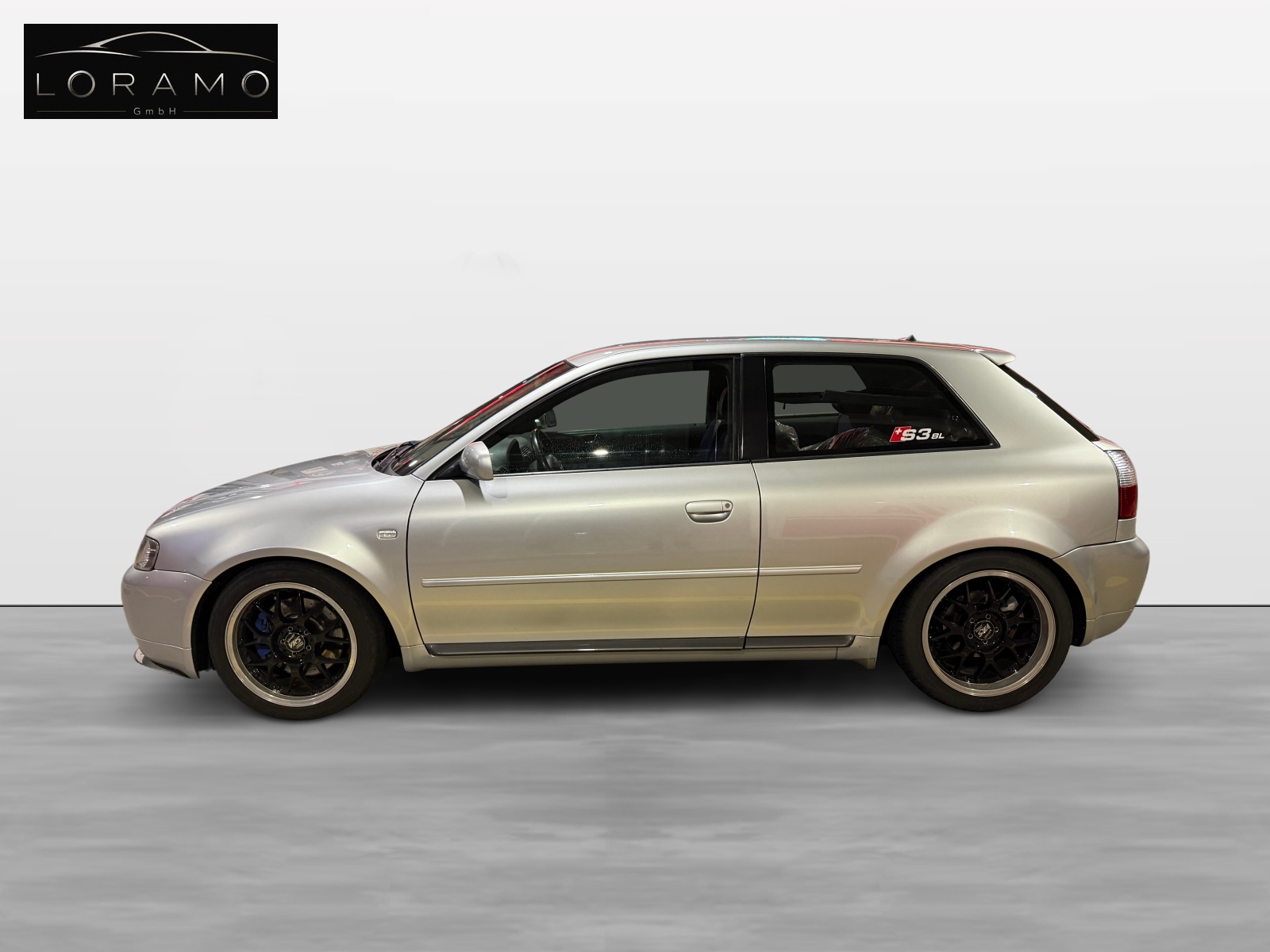 AUDI S3 quattro-image-6
