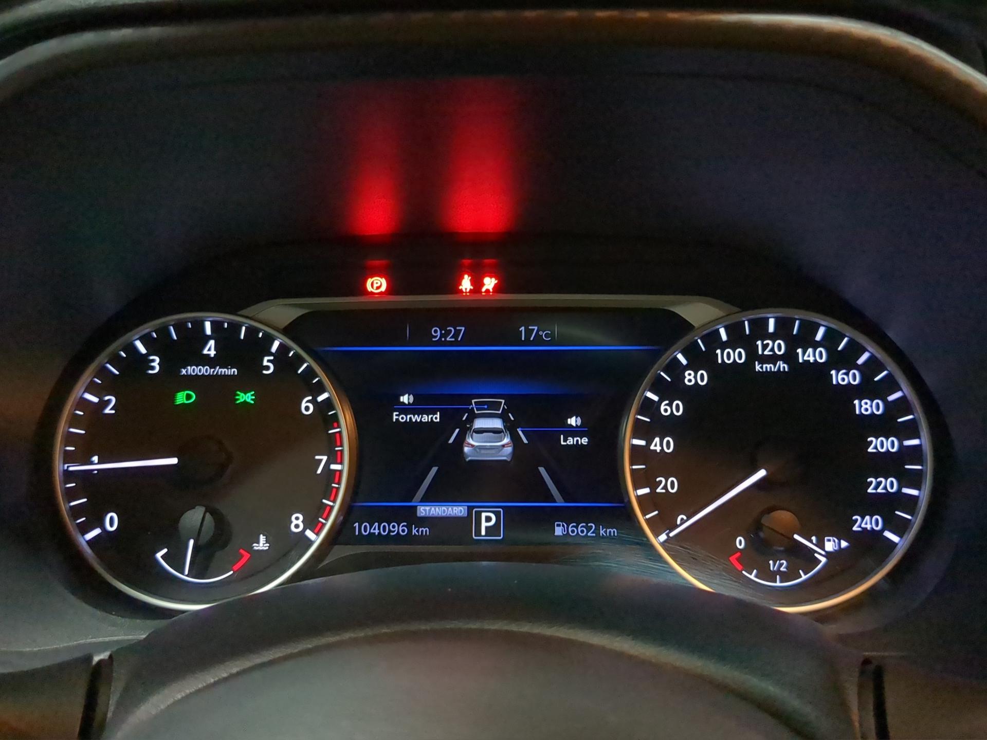 NISSAN Juke 1.0 DIG-T N-Connecta DCT-image-10