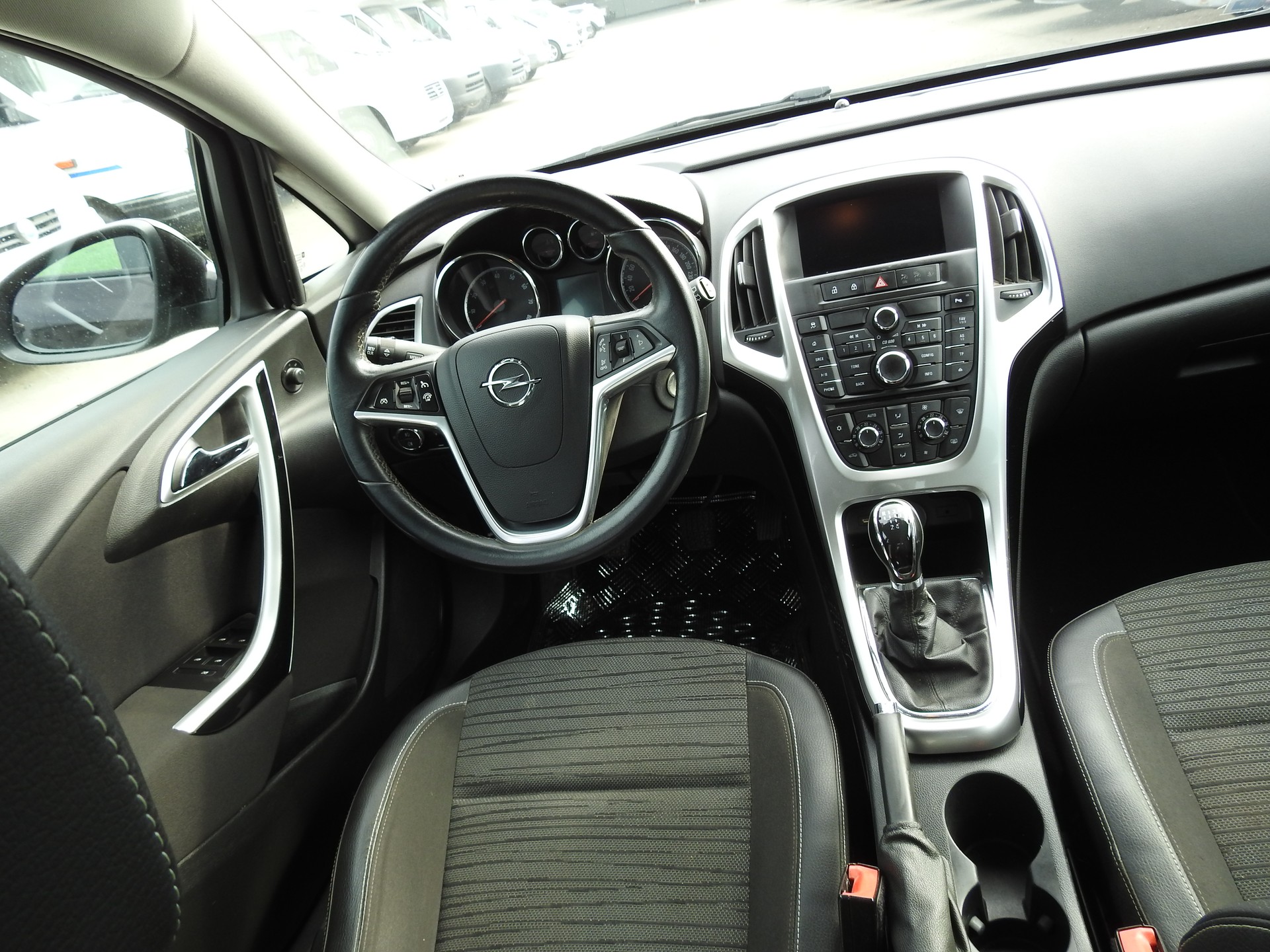 OPEL Astra 1.6i 16V Selective-image-18