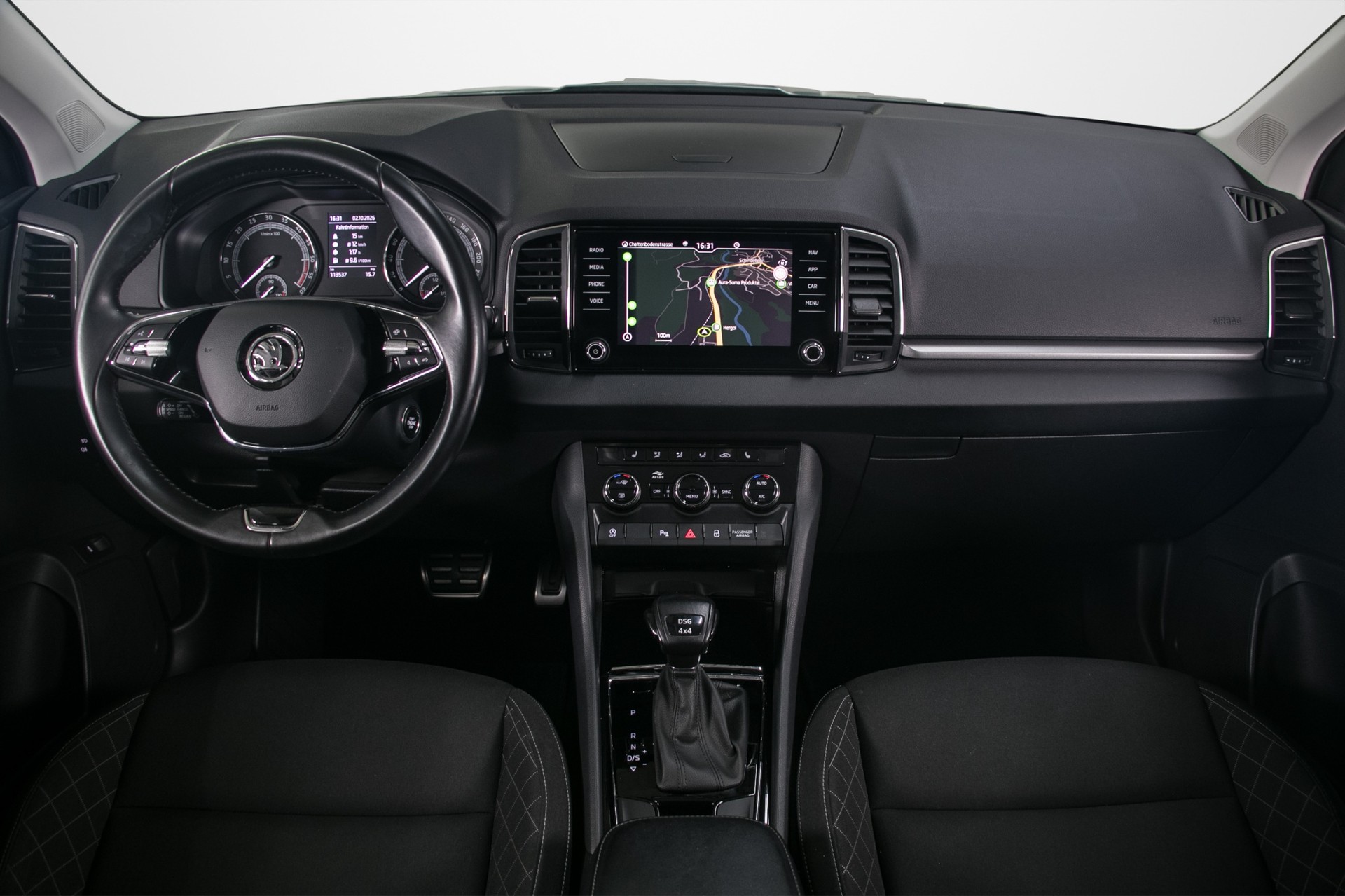 SKODA Karoq 2.0 TDI CR Ambition 4x4 DSG-image-3