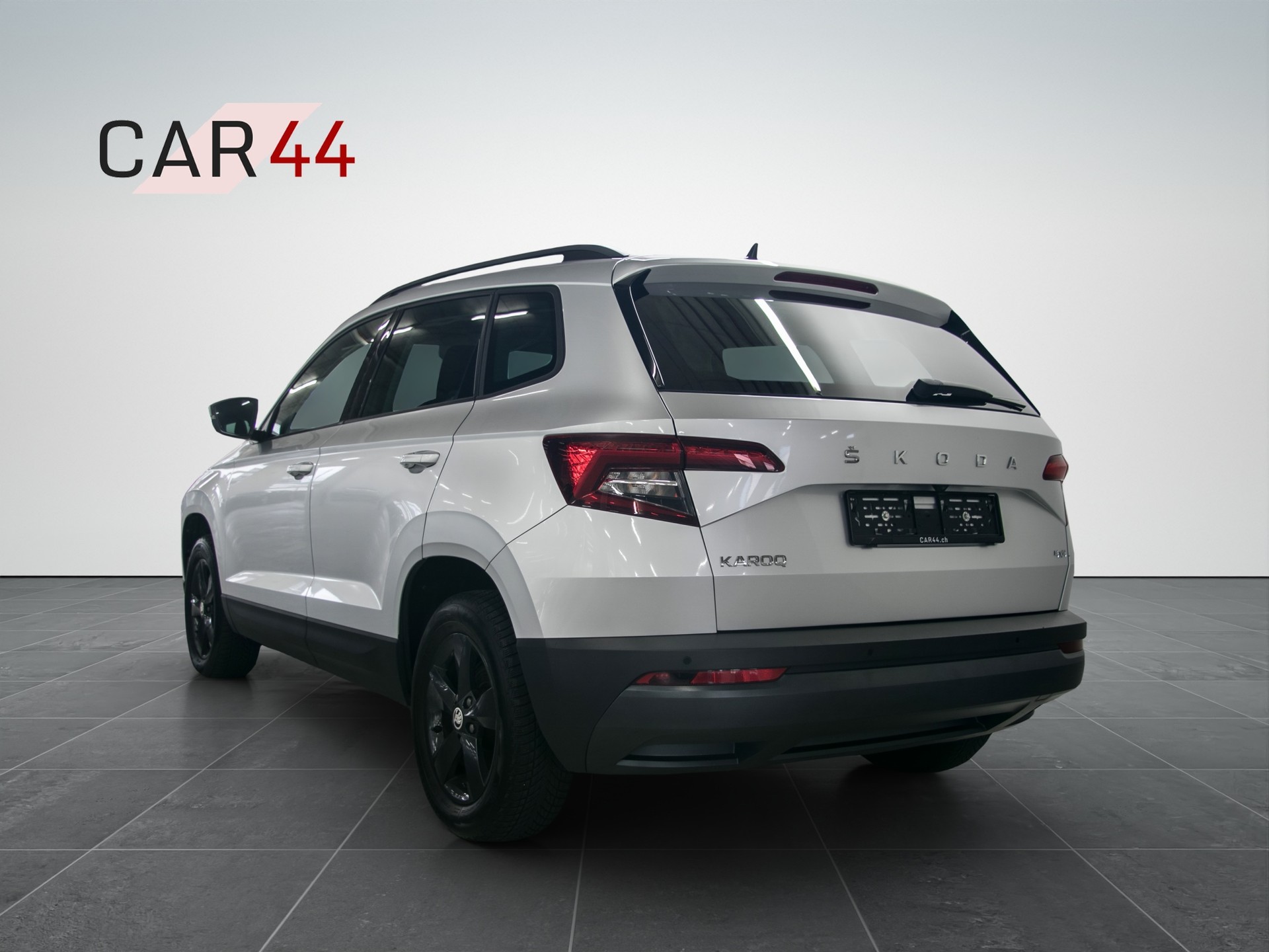 SKODA Karoq 2.0 TDI CR Ambition 4x4 DSG-image-2