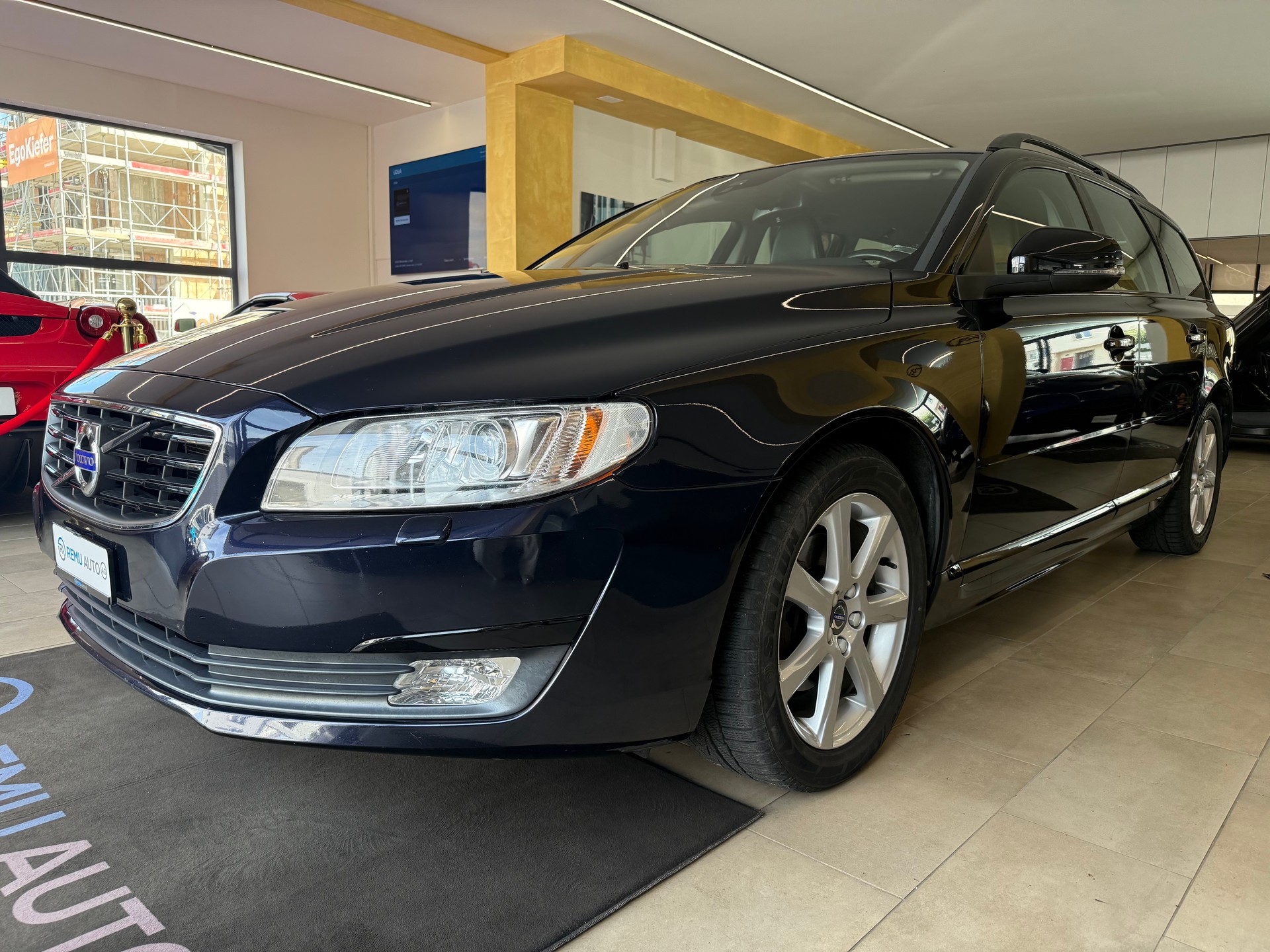 VOLVO V70 D2 Kinetic Dynamic Edition Geartronic-image-7