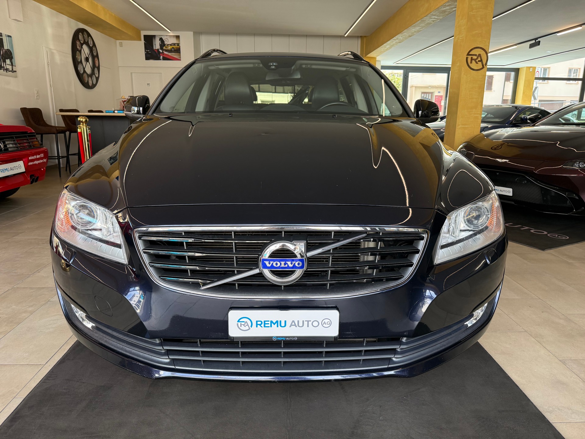 VOLVO V70 D2 Kinetic Dynamic Edition Geartronic-image-8