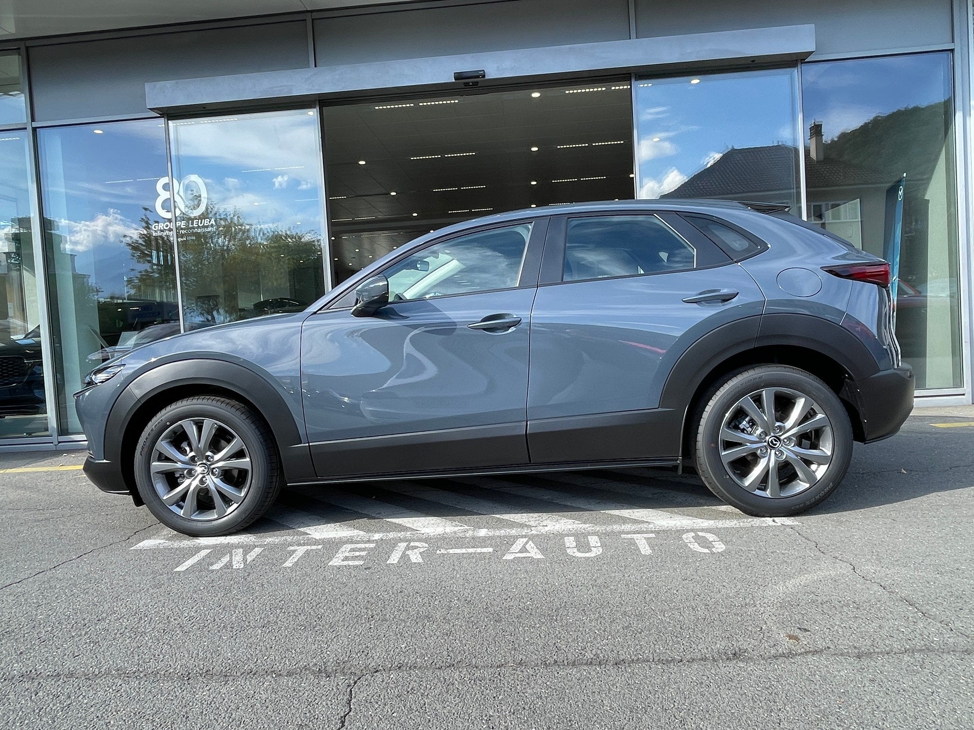 MAZDA CX-30 SKYACTIV-G 140 M Hybrid Centre Line FWD AT-image-2