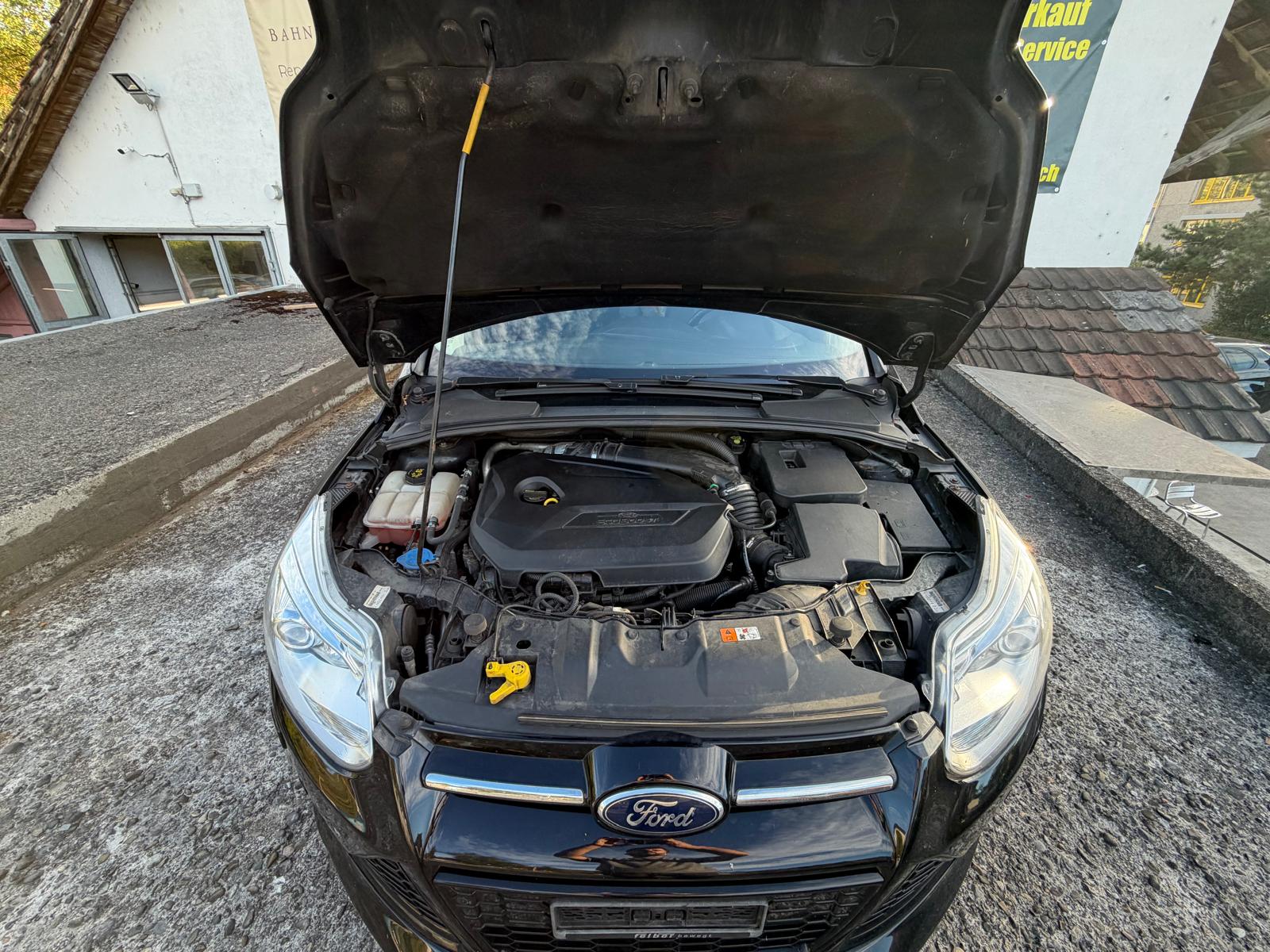 FORD Focus 1.6 SCTi Carving-image-13