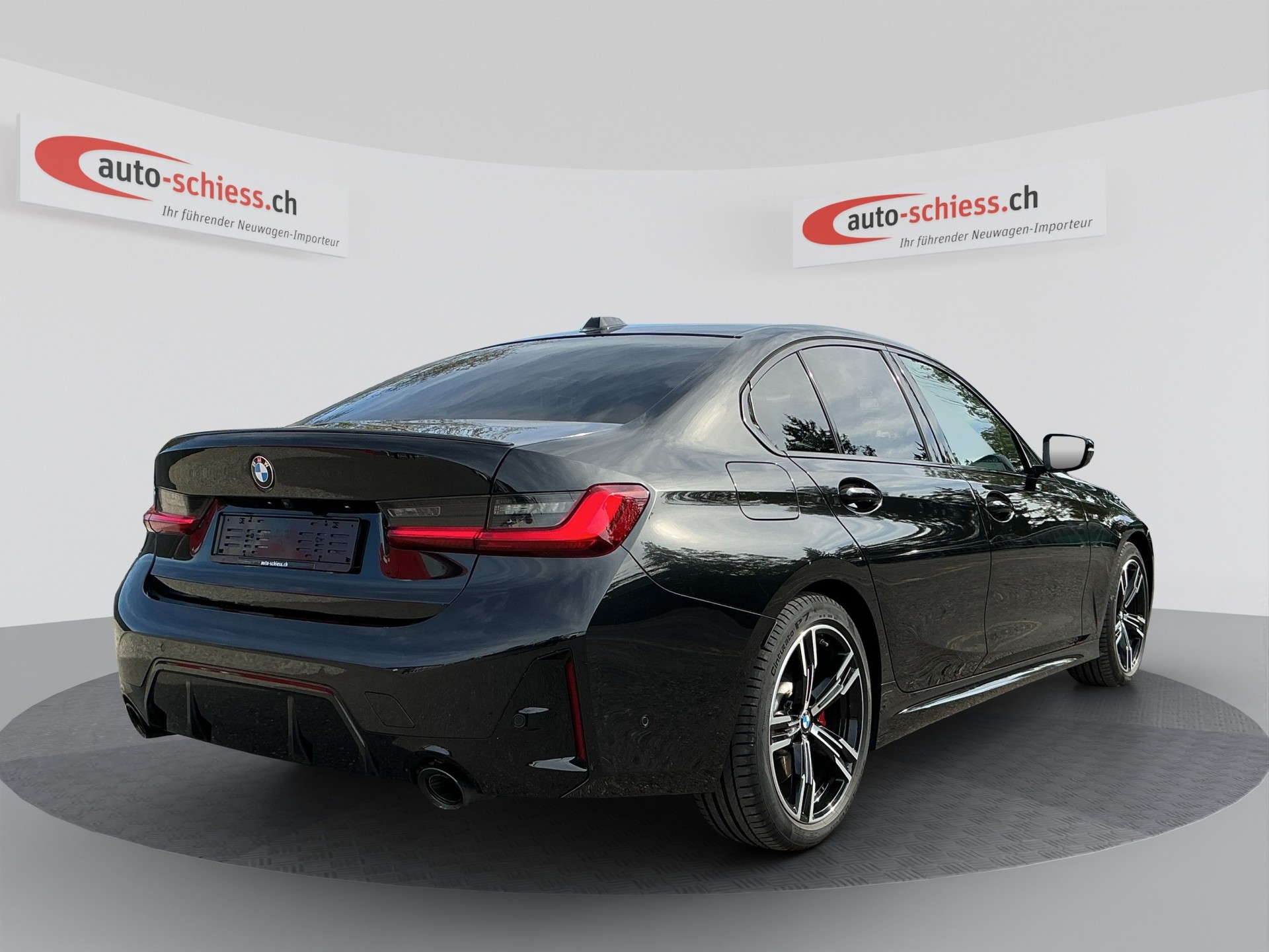 BMW 320d xDrive 48V Steptronic M Sport Pro-image-4