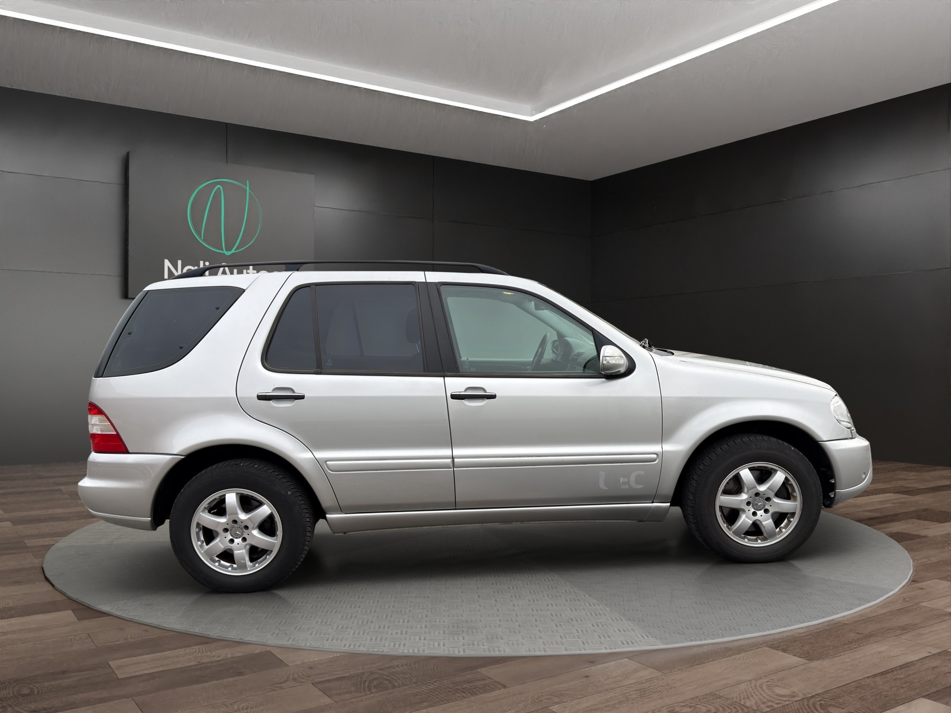 MERCEDES-BENZ ML 500 Exclusive Automatic-image-5