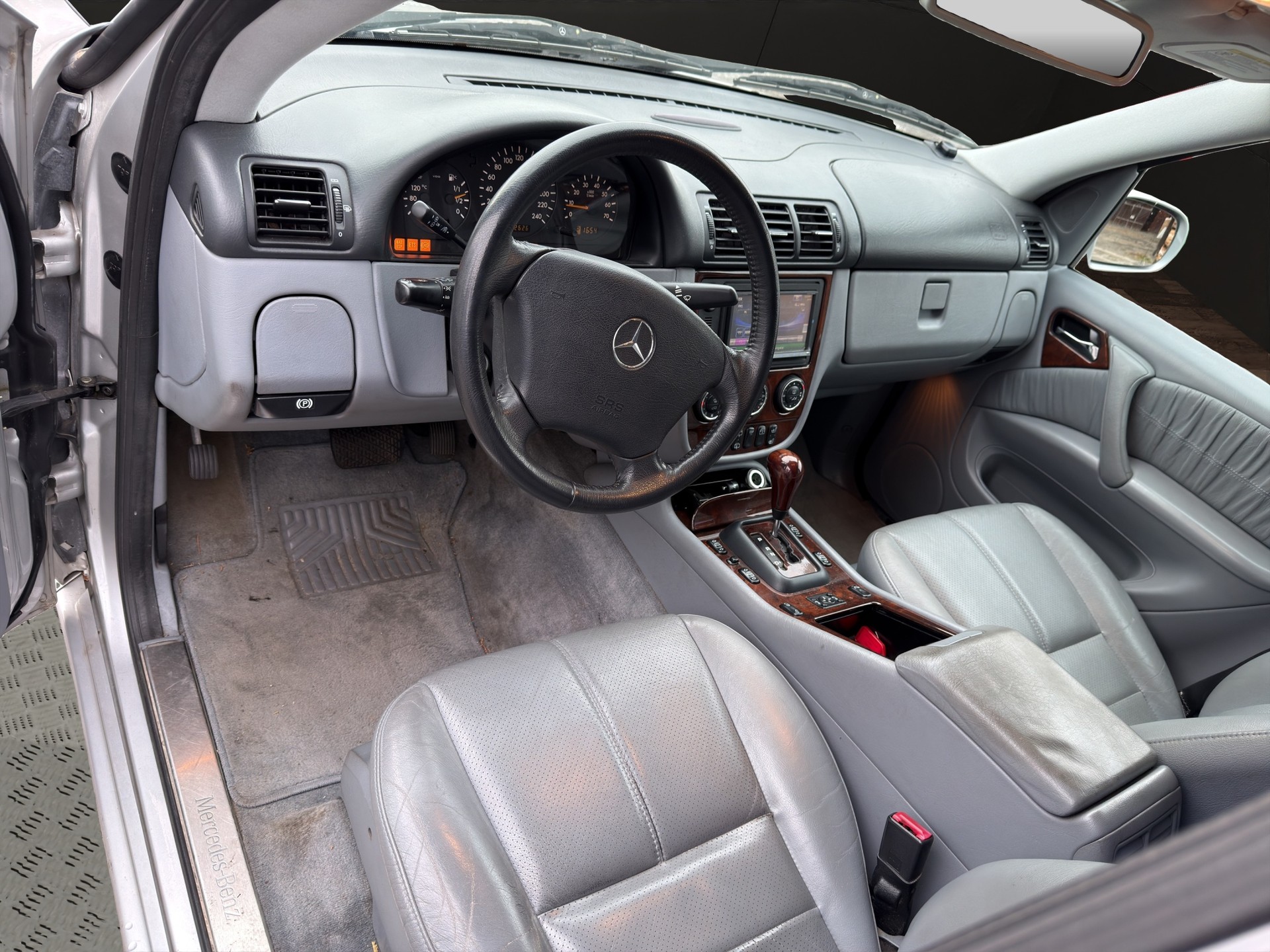 MERCEDES-BENZ ML 500 Exclusive Automatic-image-19