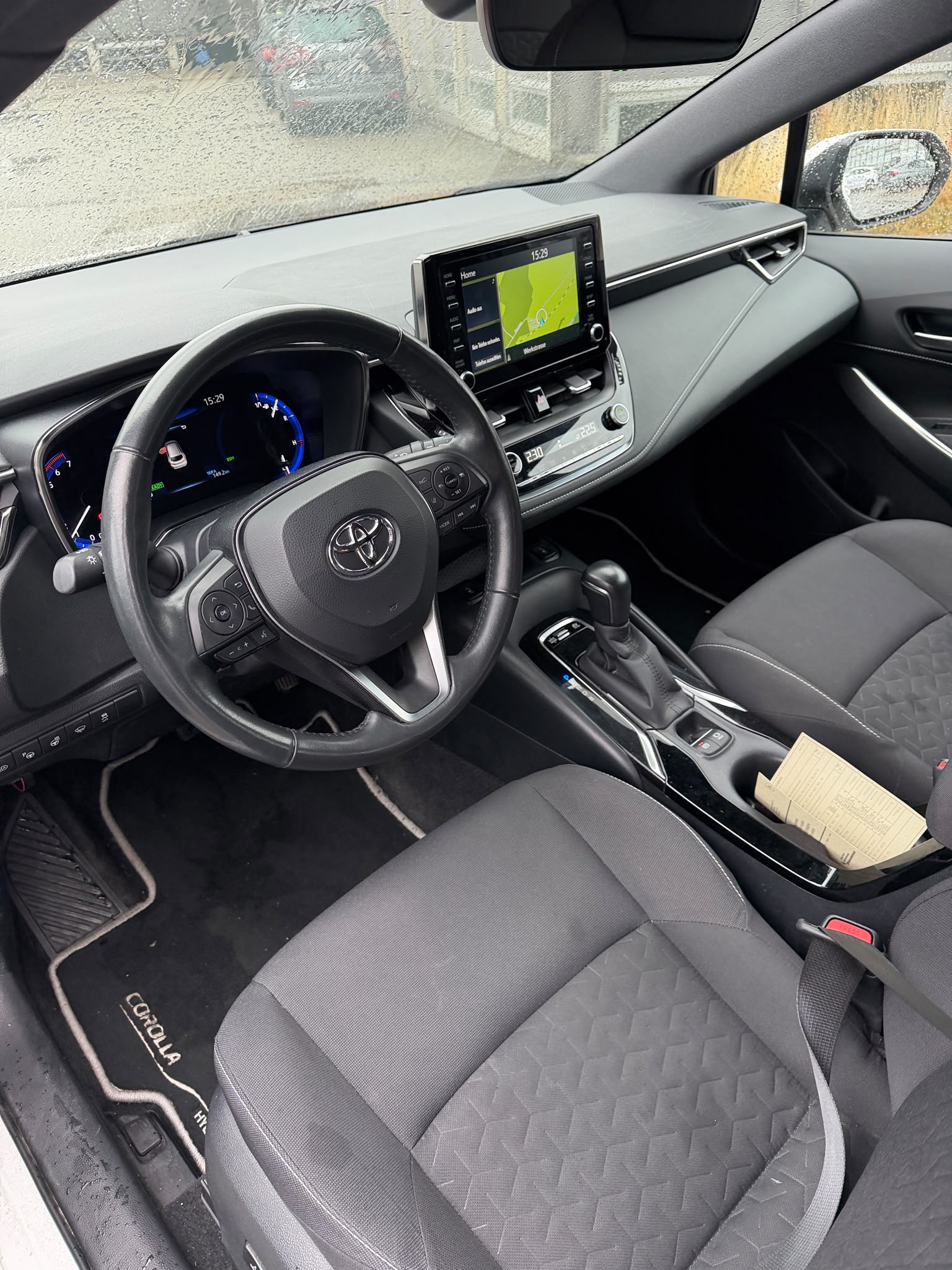 TOYOTA Corolla Touring Sports 1.8 HSD Comfort e-CVT-image-10