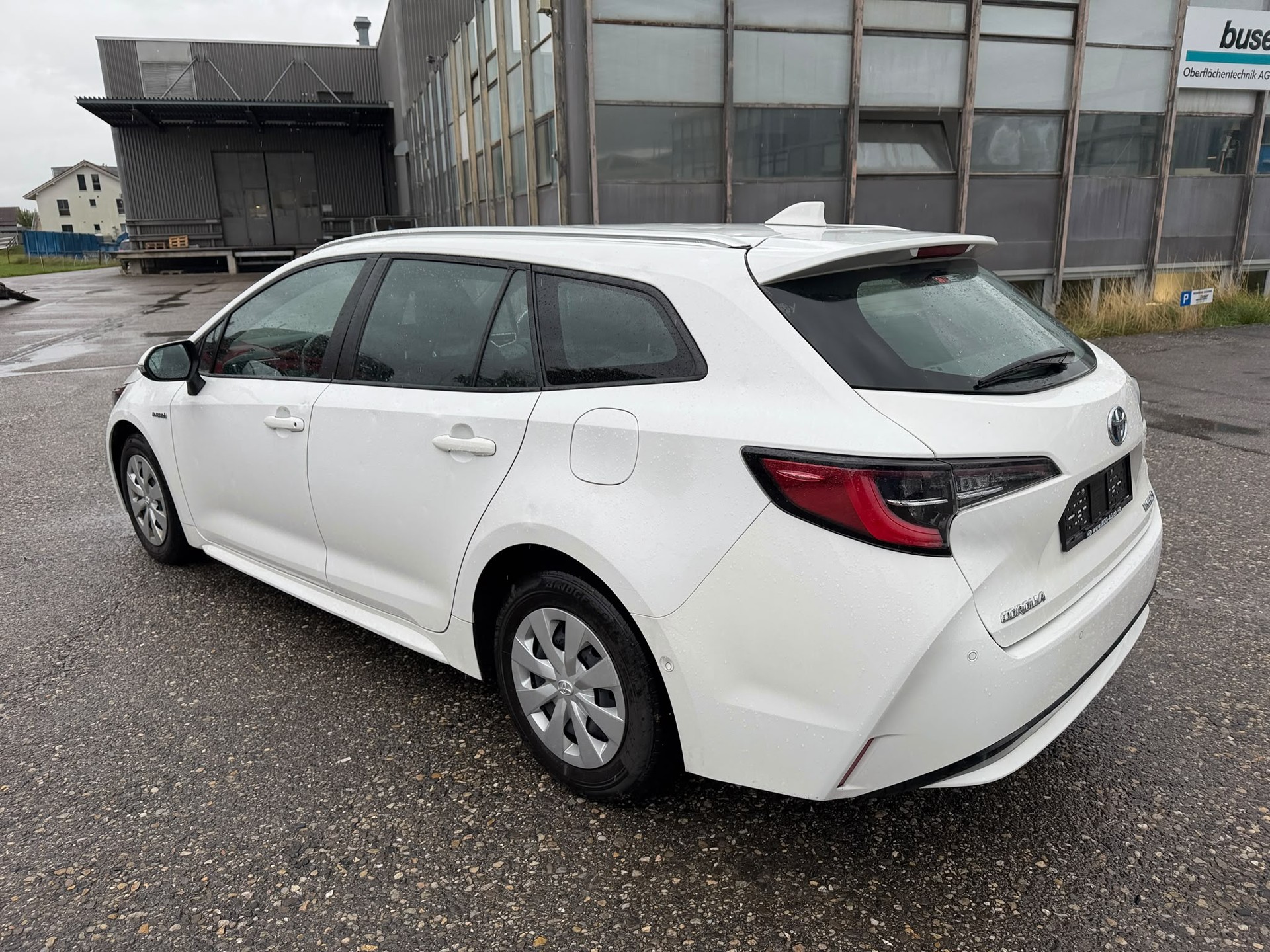TOYOTA Corolla Touring Sports 1.8 HSD Comfort e-CVT-image-6
