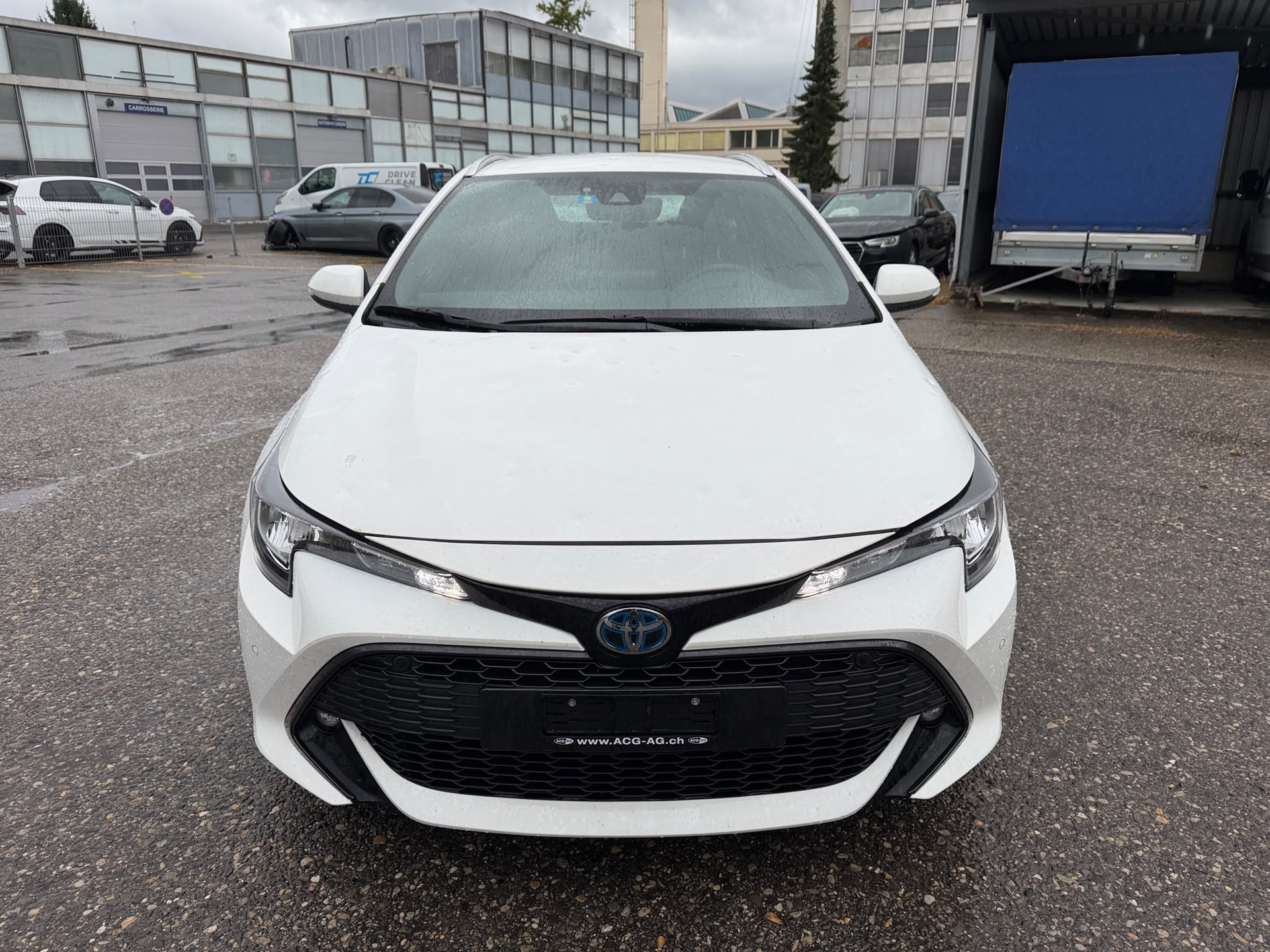 TOYOTA Corolla Touring Sports 1.8 HSD Comfort e-CVT-image-2